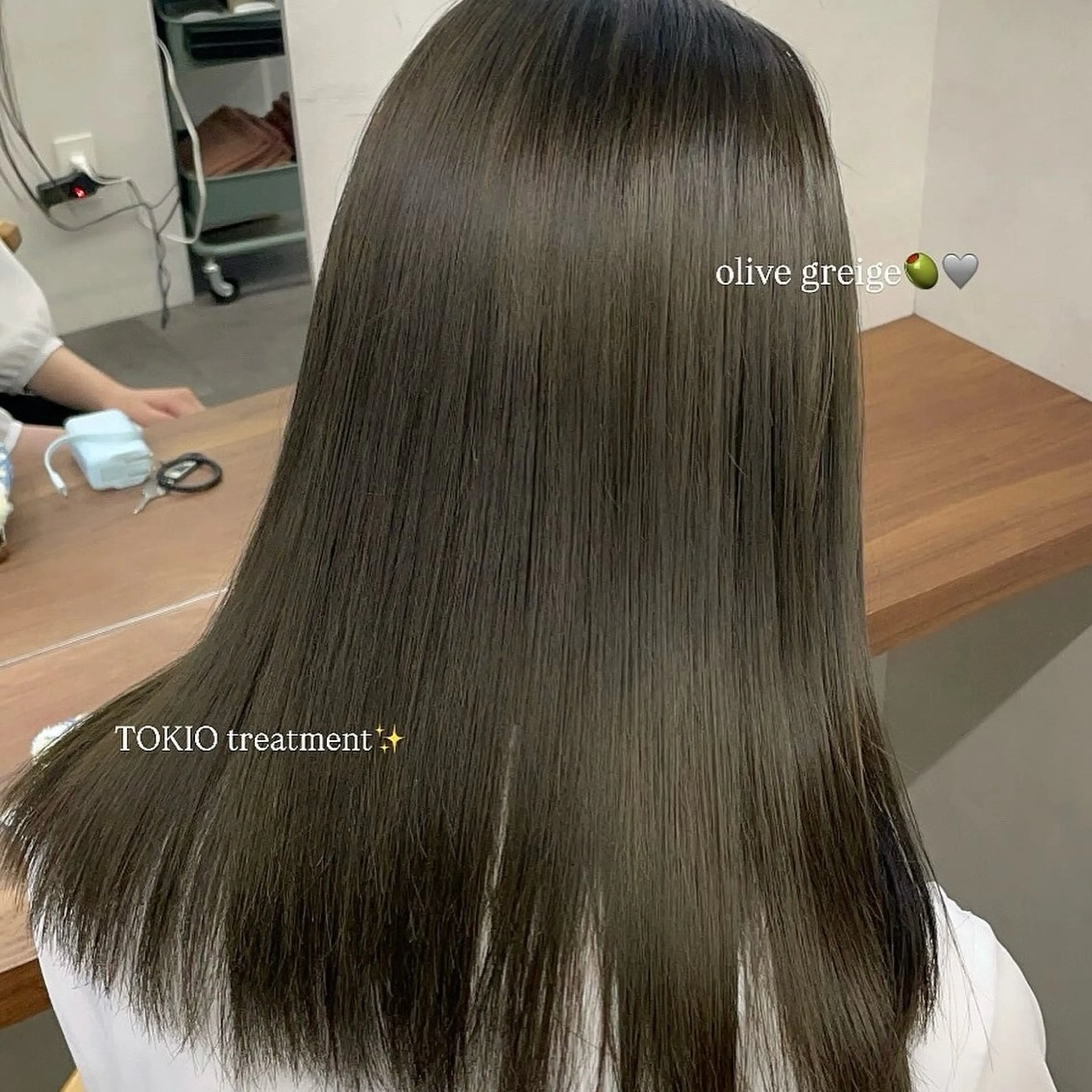 ロング カラー ヘアカラー トリートメント 透明感カラー/ 縮毛矯正/ユイ☆彡のヘアスタイル