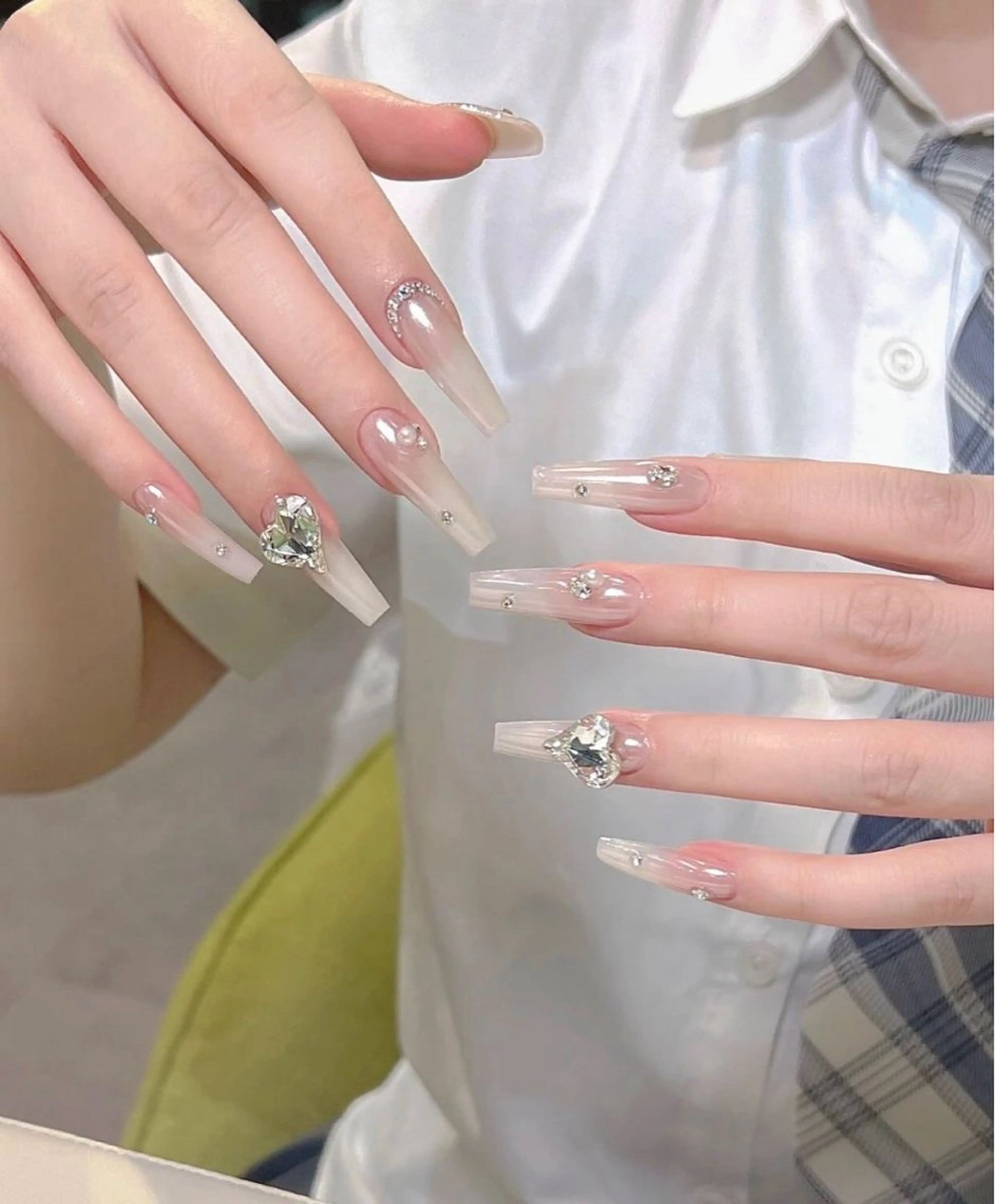 ネイル ハンドネイル ハンドケア ちごみ Novaのネイルデザイン