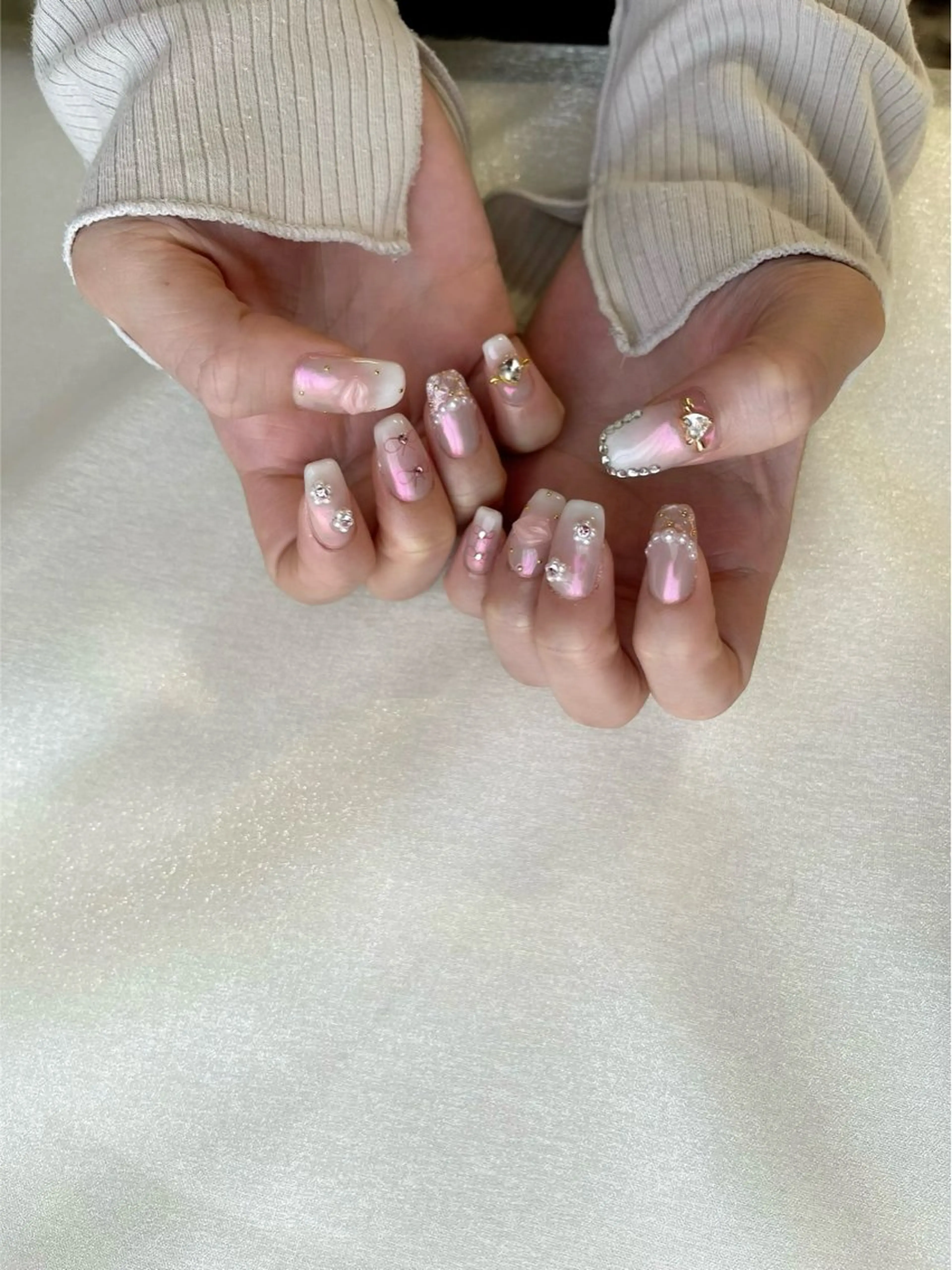 ネイル アートネイル ミラーネイル ピンク Utopia nail_のネイルデザイン