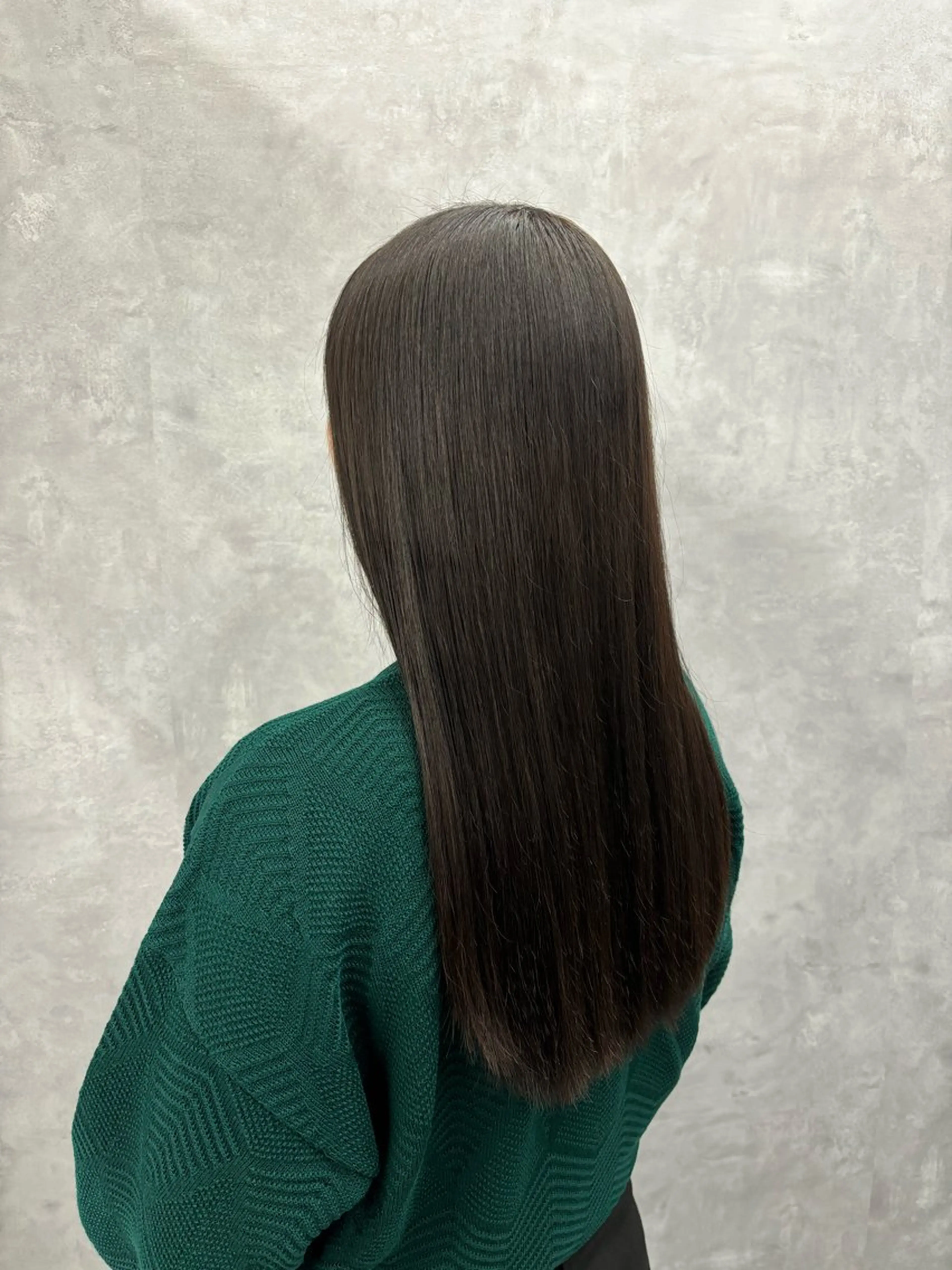 ロング カット ヘアカラー トリートメント NUMBER 天王寺YUYAのヘアスタイル