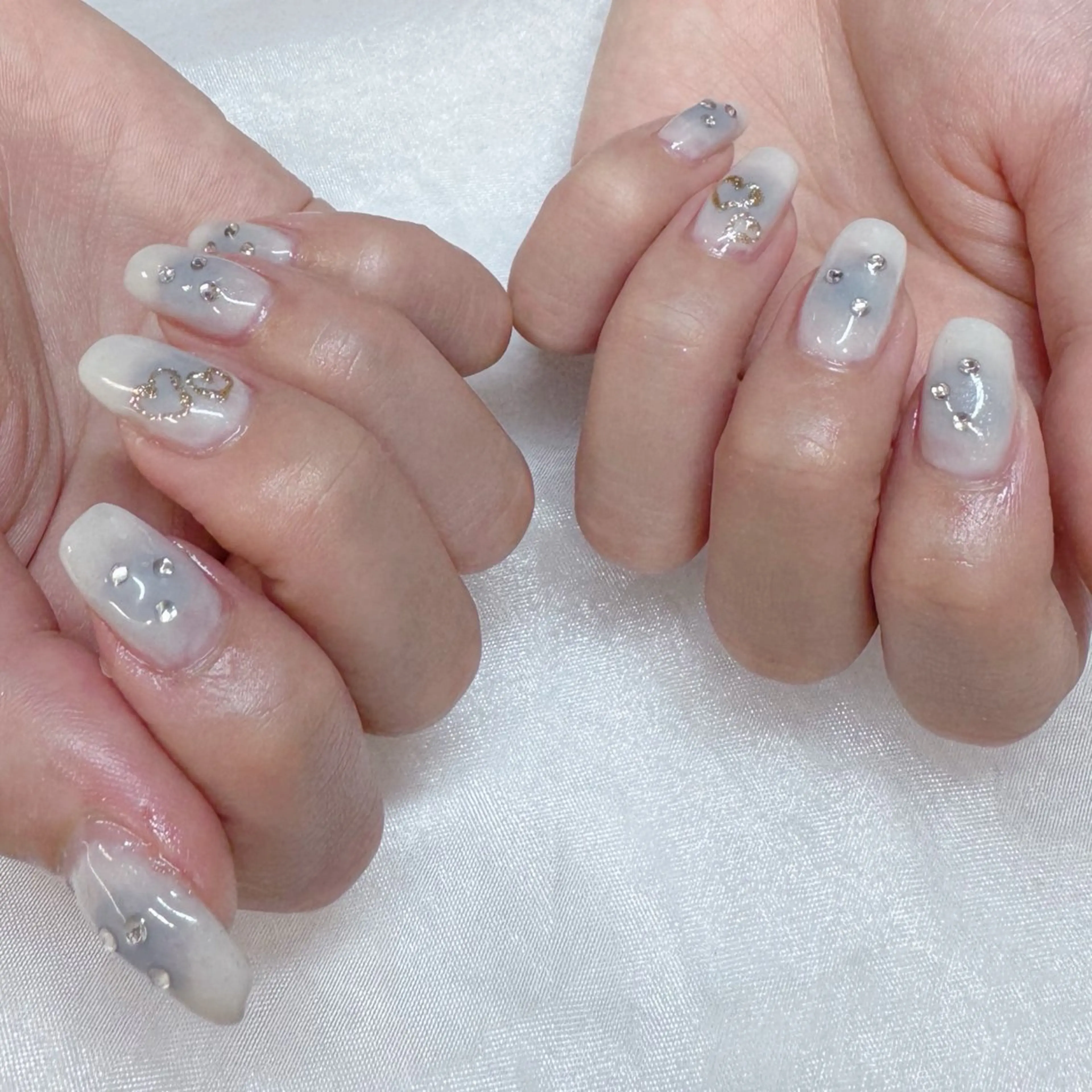 ネイル ブルー チークネイル キラキラネイル maruyasu. yのネイルデザイン