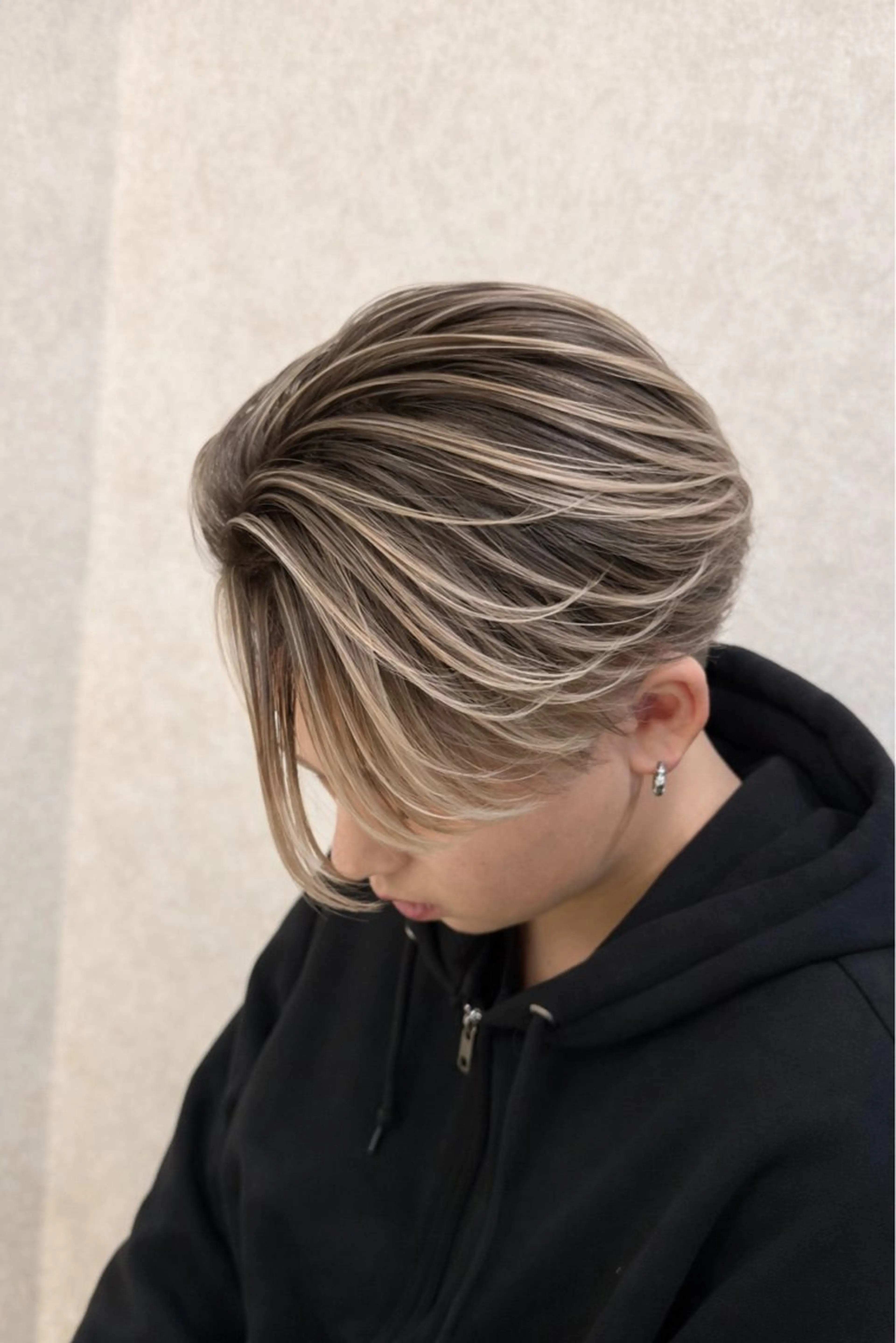 カラー メンズ メンズバレイヤージュ バレイヤージュ ヘアカラー バレイヤージュ特化｜ Takuのヘアスタイル