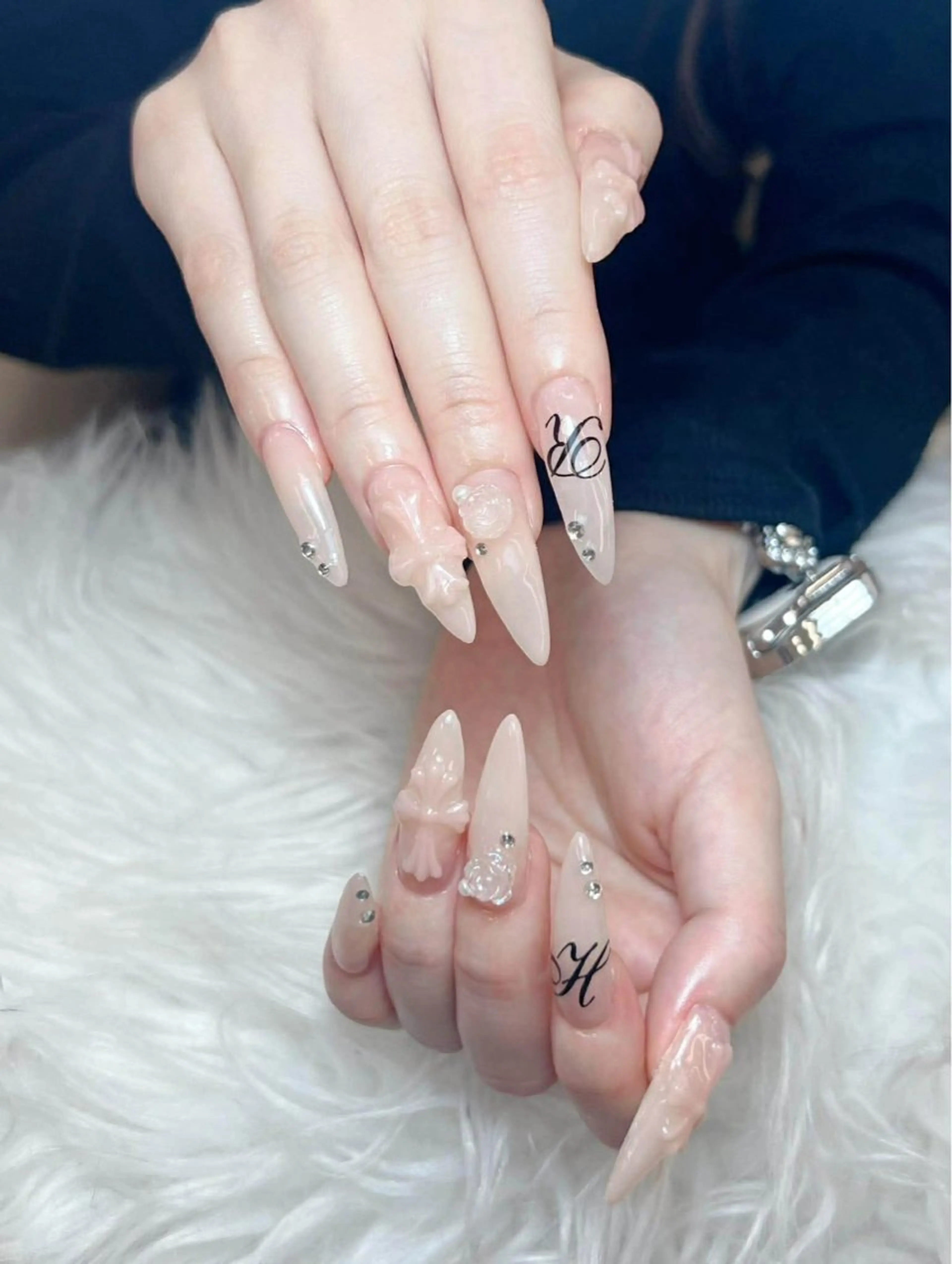 ネイル ハンドネイル ミン ゴテゴテネイルのネイルデザイン