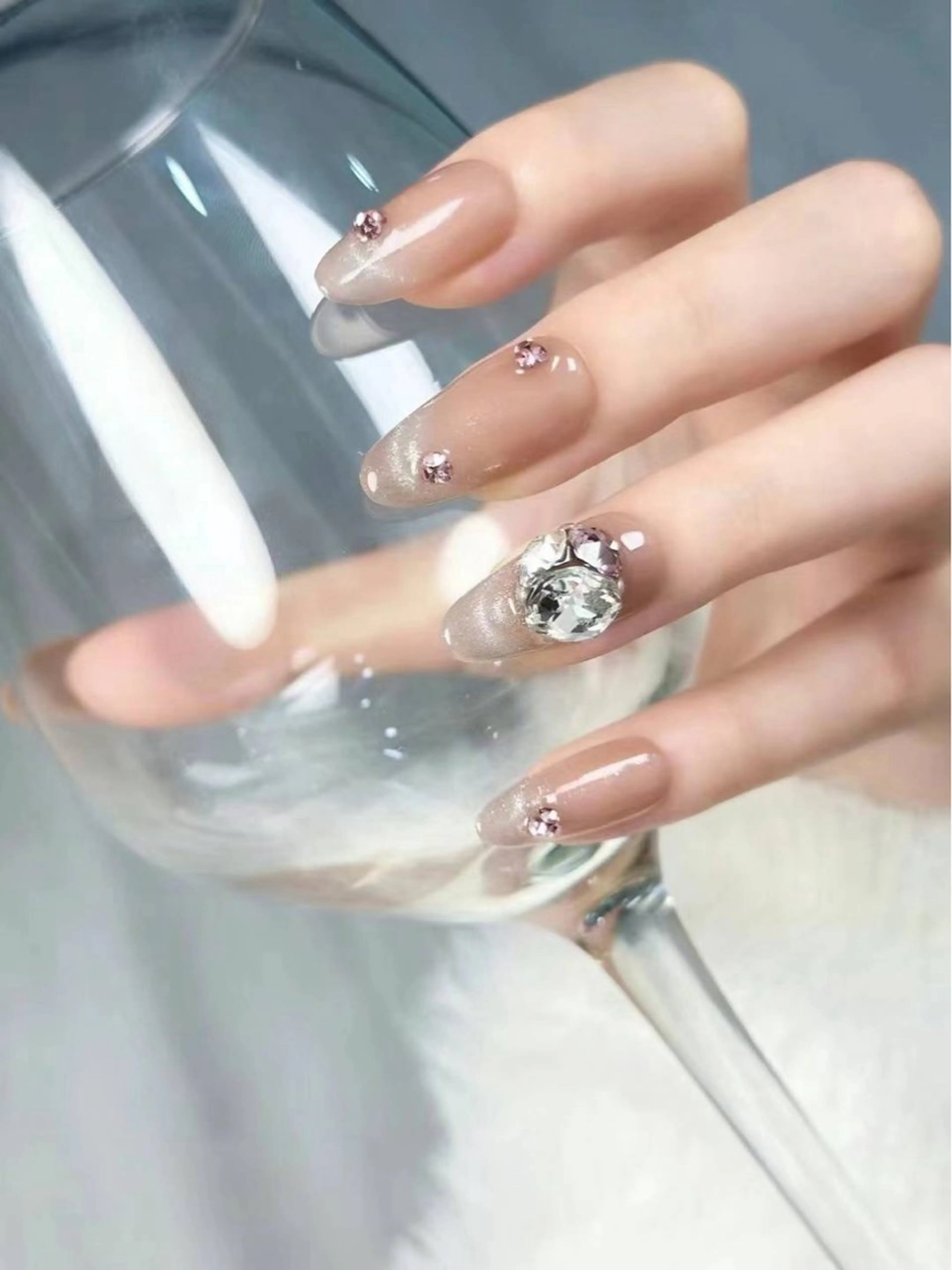 ネイル ハンドネイル MoonNail ユリ🌸のネイルデザイン
