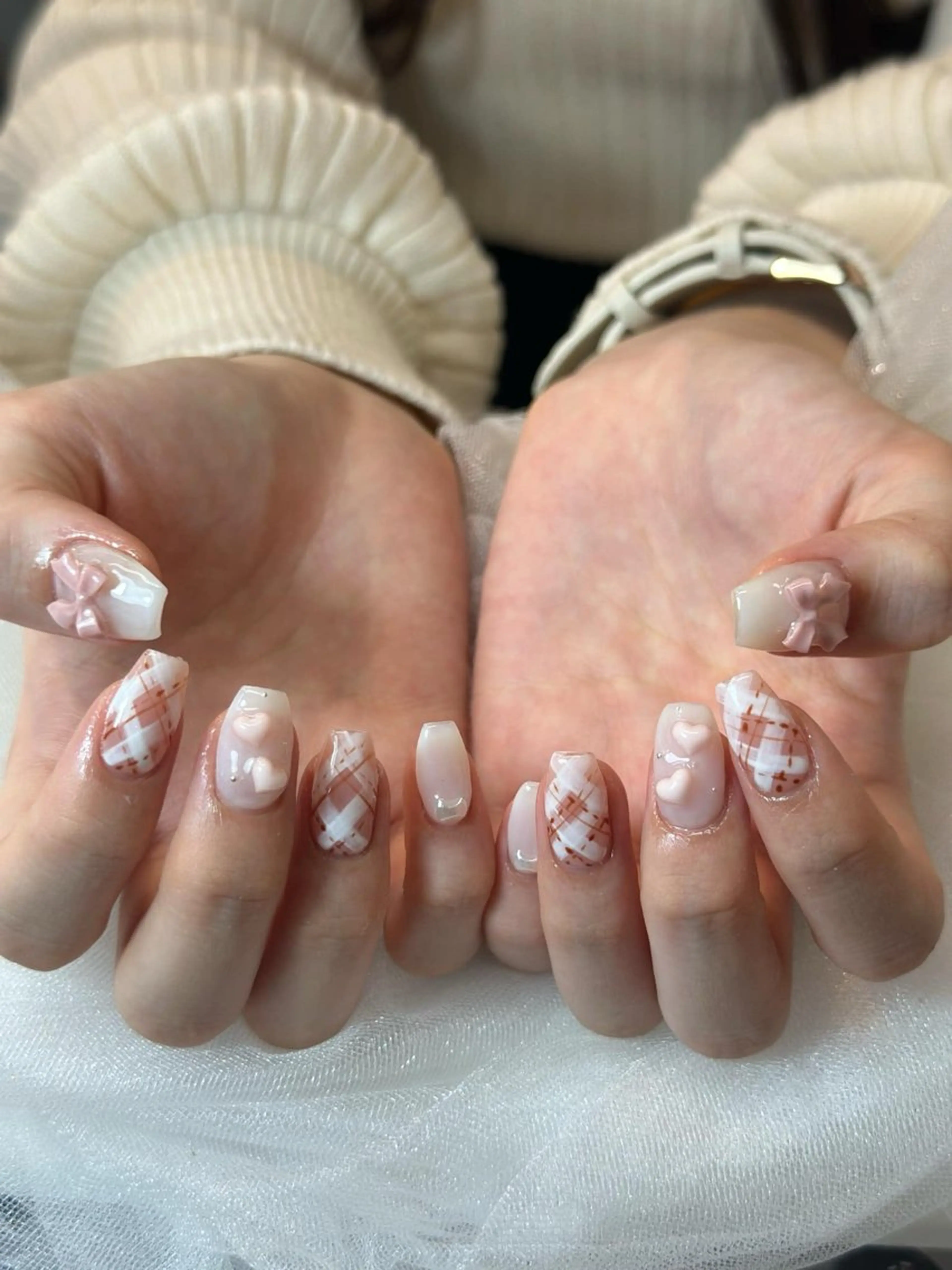 ネイル グラデーション キラキラネイル ワンカラーネイル 冬ネイル Jenn Nail Salonのネイルデザイン