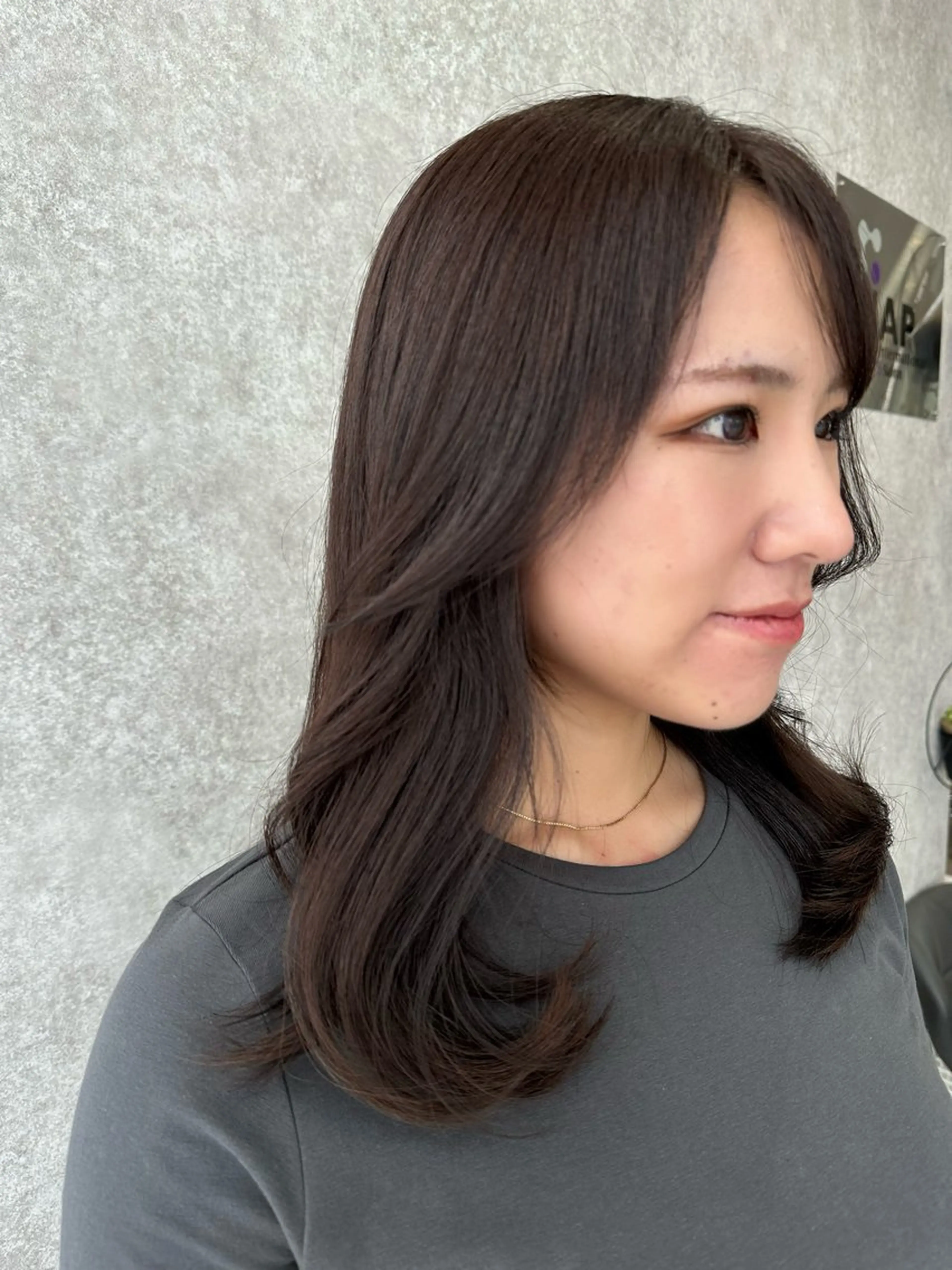 セミロング カラー グレージュ ラベンダーカラー ラベンダーグレージュ ラベンダーグレー 韓国風ヘア たなか りなのヘアスタイル