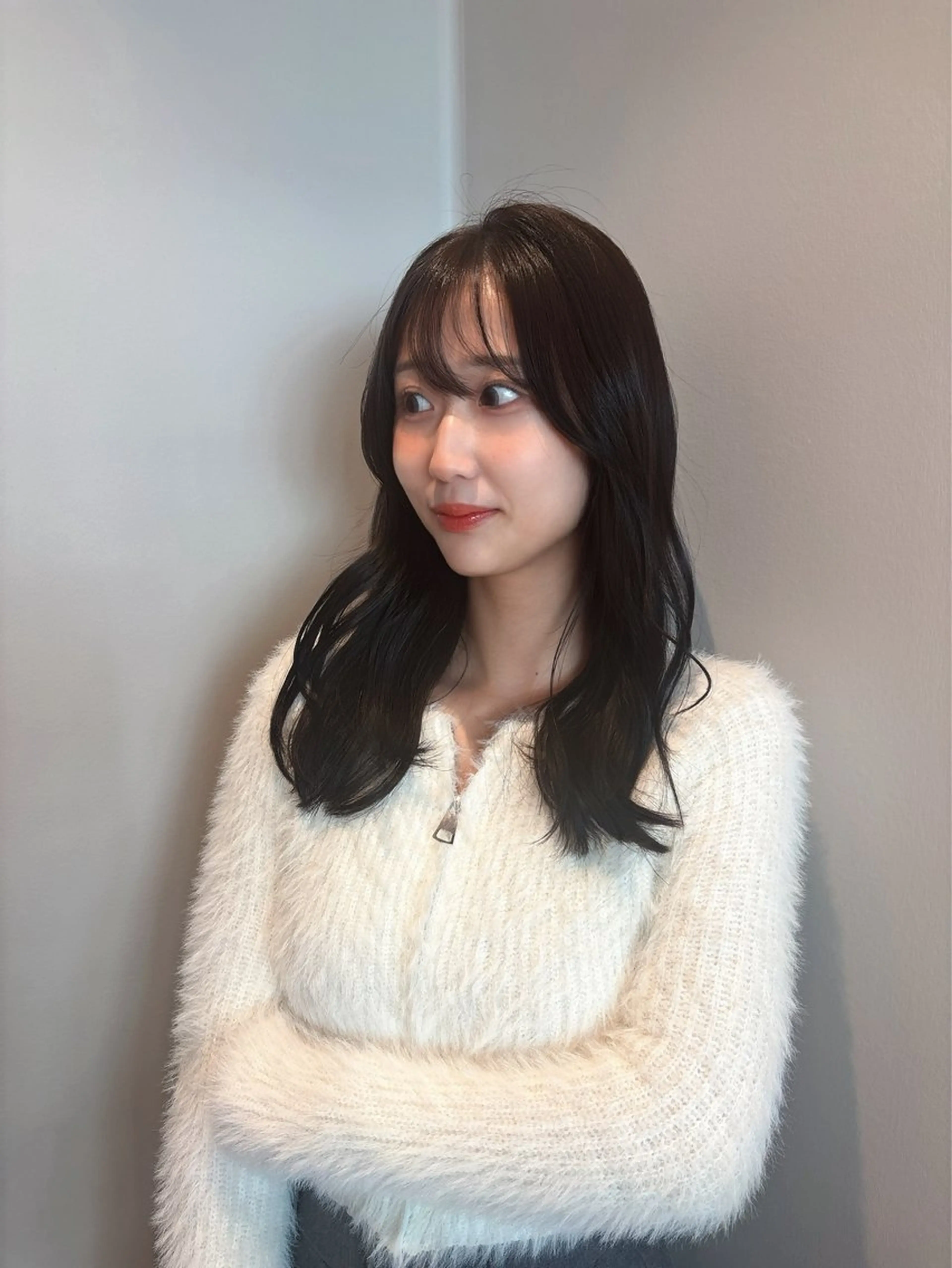 セミロング カラー 髪質改善カラー ベージュ🤎YUMEのヘアスタイル