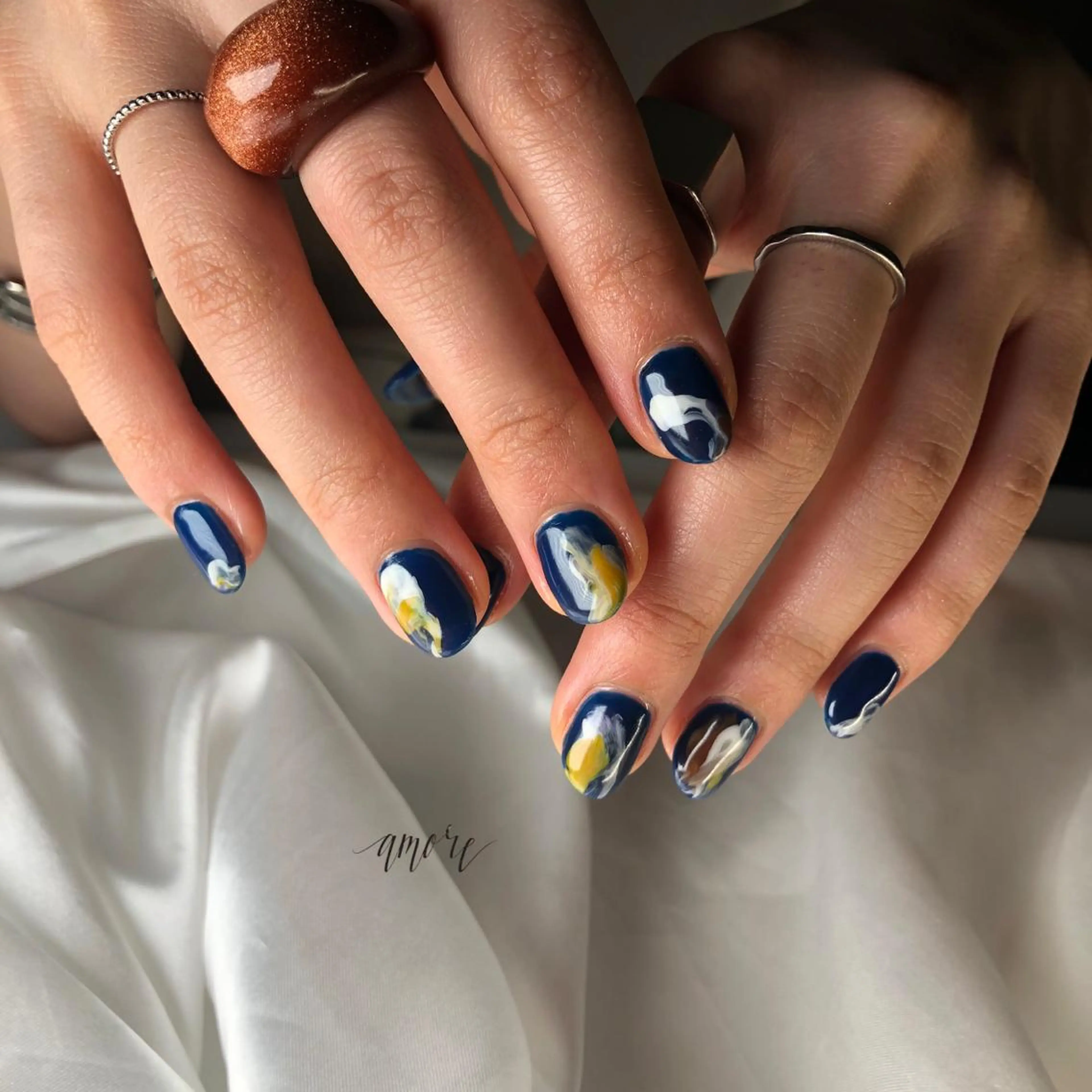 ネイル ジェルネイル 氷ネイル・うるうるネイル マグネットネイル ミラーネイル ニュアンスネイル You kyehwaのネイルデザイン