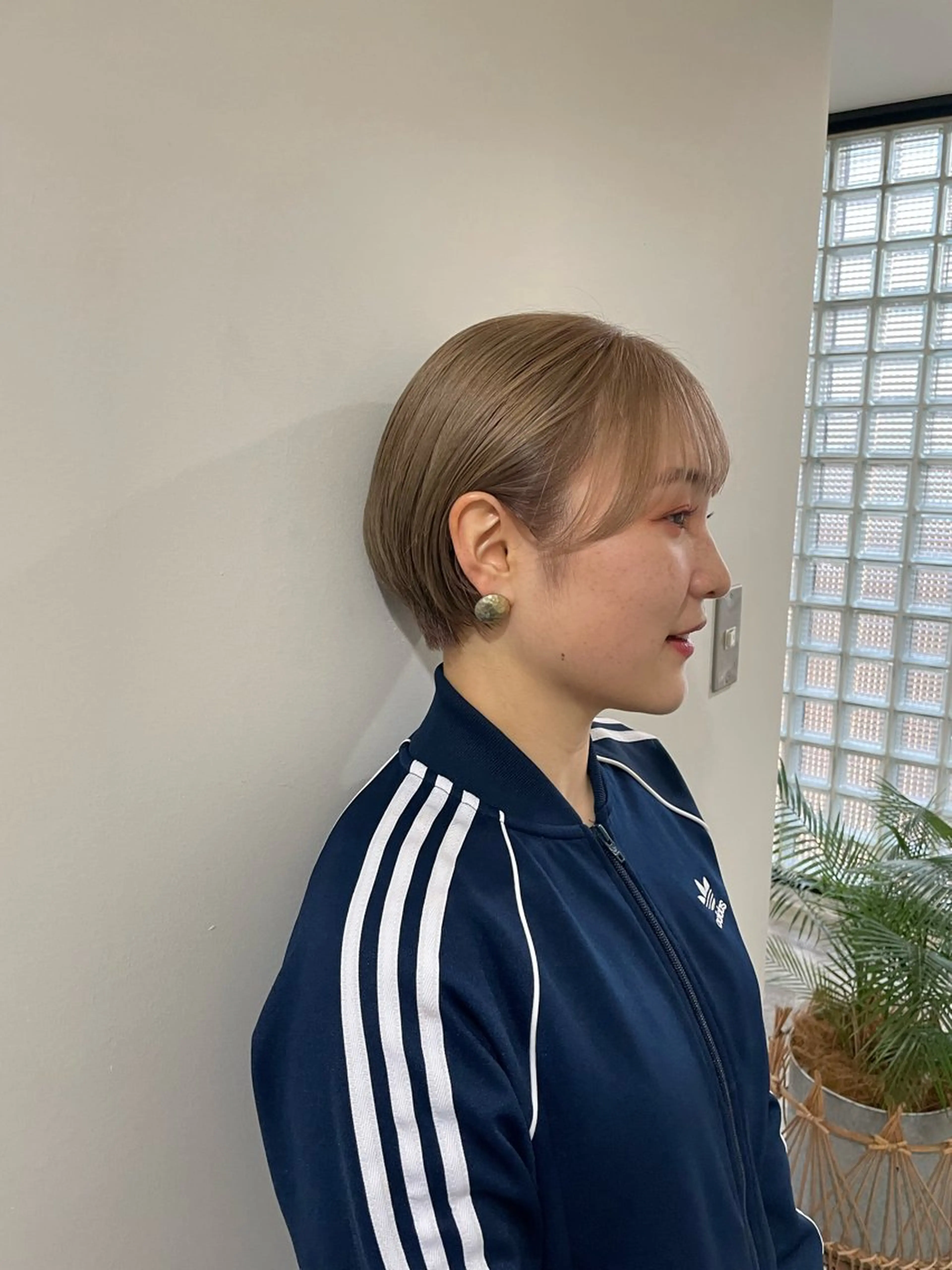 カラー ベージュカラー ミルクティーベージュ 大迫 江梨のヘアスタイル