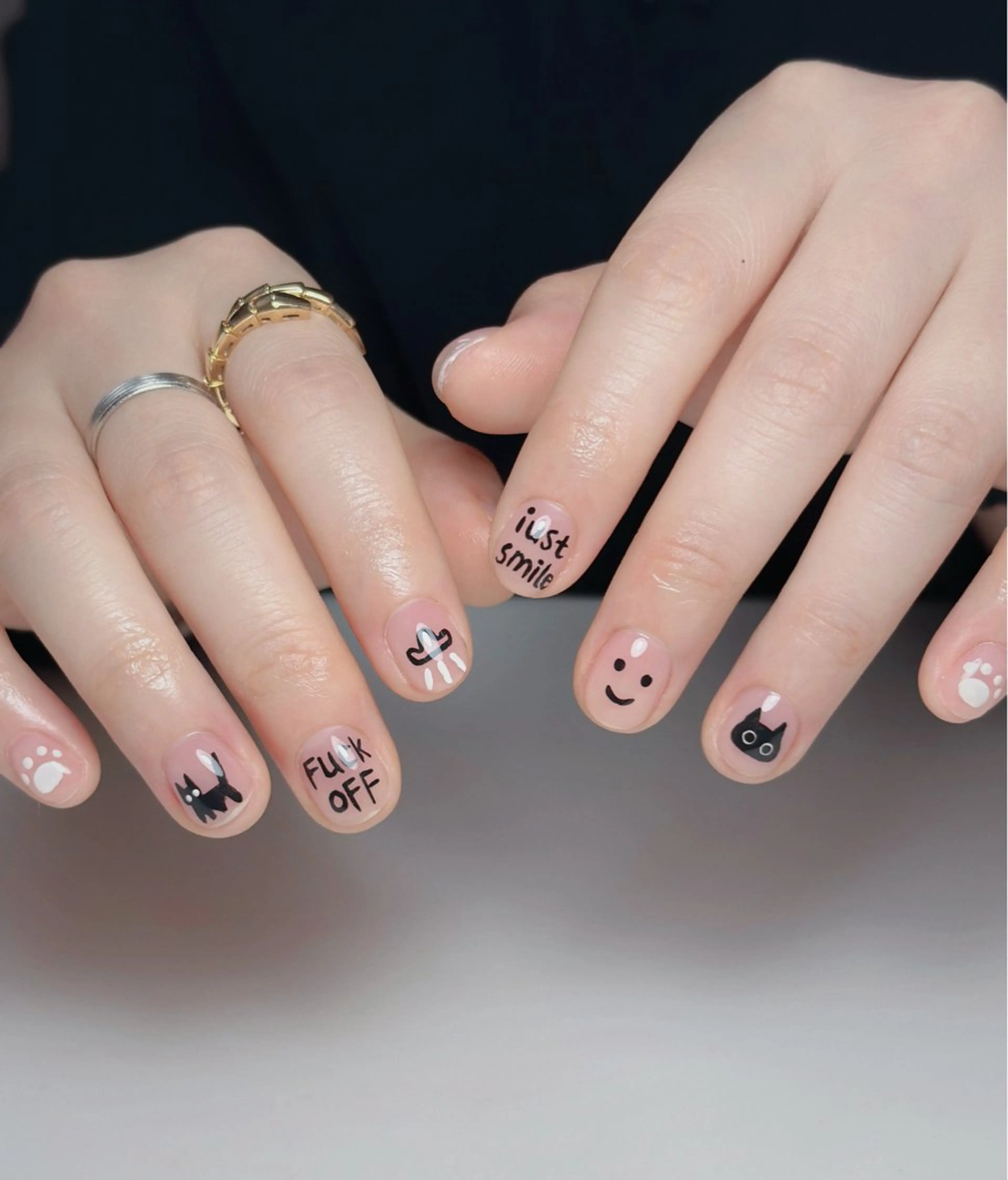 ネイル オーロラネイル 長さ出し フットネイル 韓国ネイル ラメ(グリッター) ハンドネイル 👍thumbs up nail👍のネイルデザイン