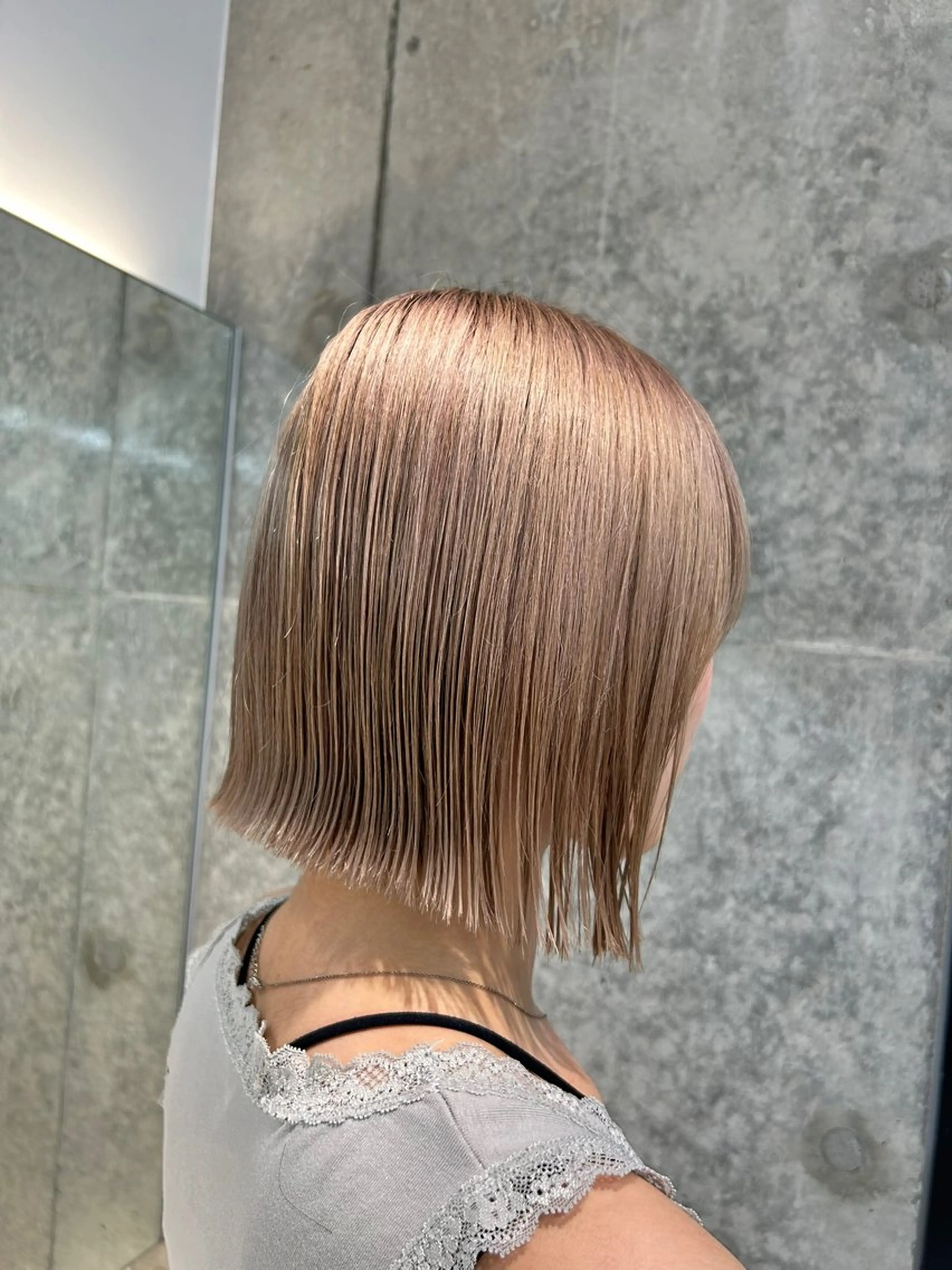 ミディアム カラー 切りっぱなしボブ ボブレイヤー アッシュ アッシュブラウン ベージュカラー ボブ/髪質改善 jionのヘアスタイル