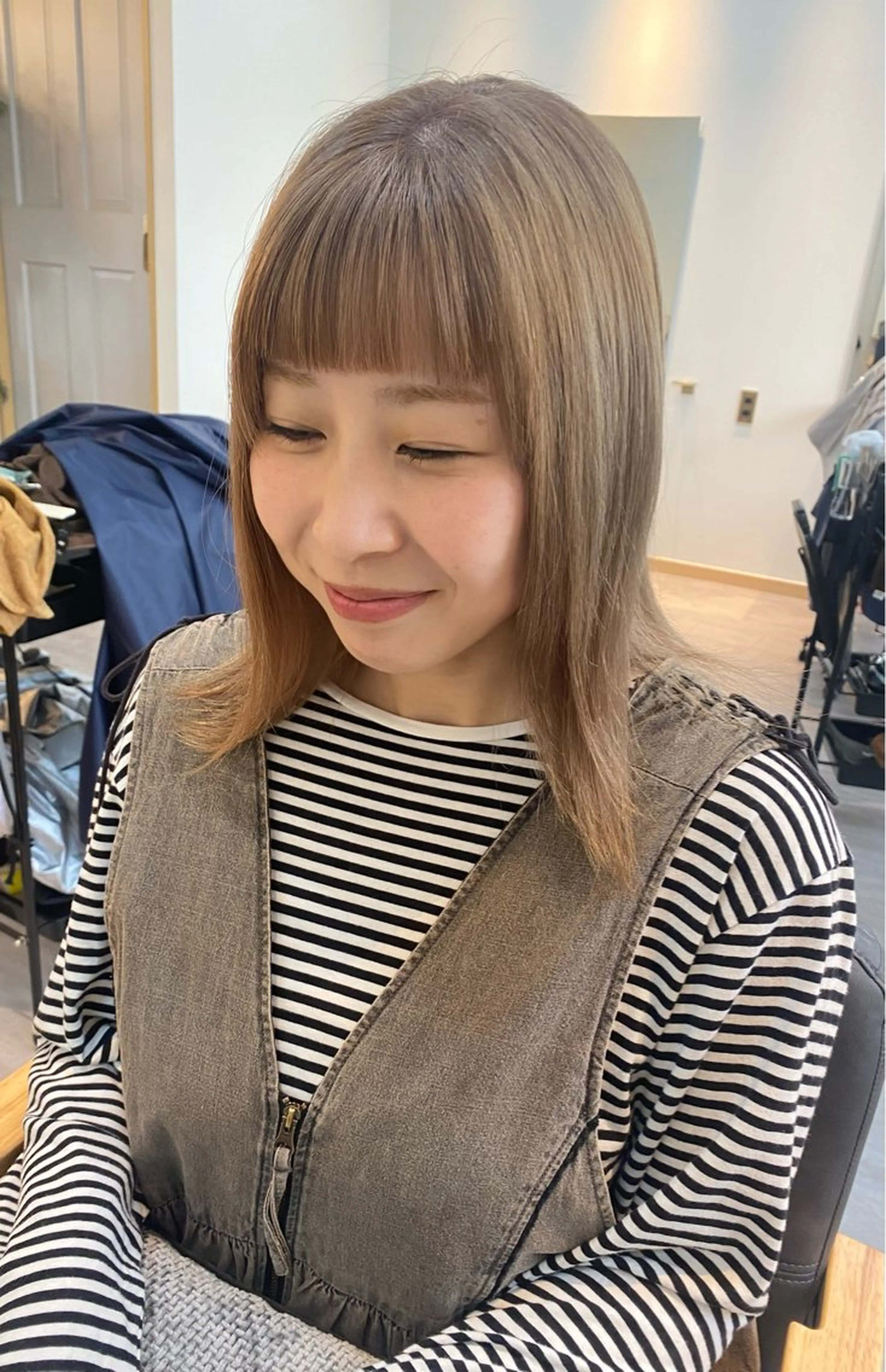 ミディアム 内野 友貴のヘアスタイル