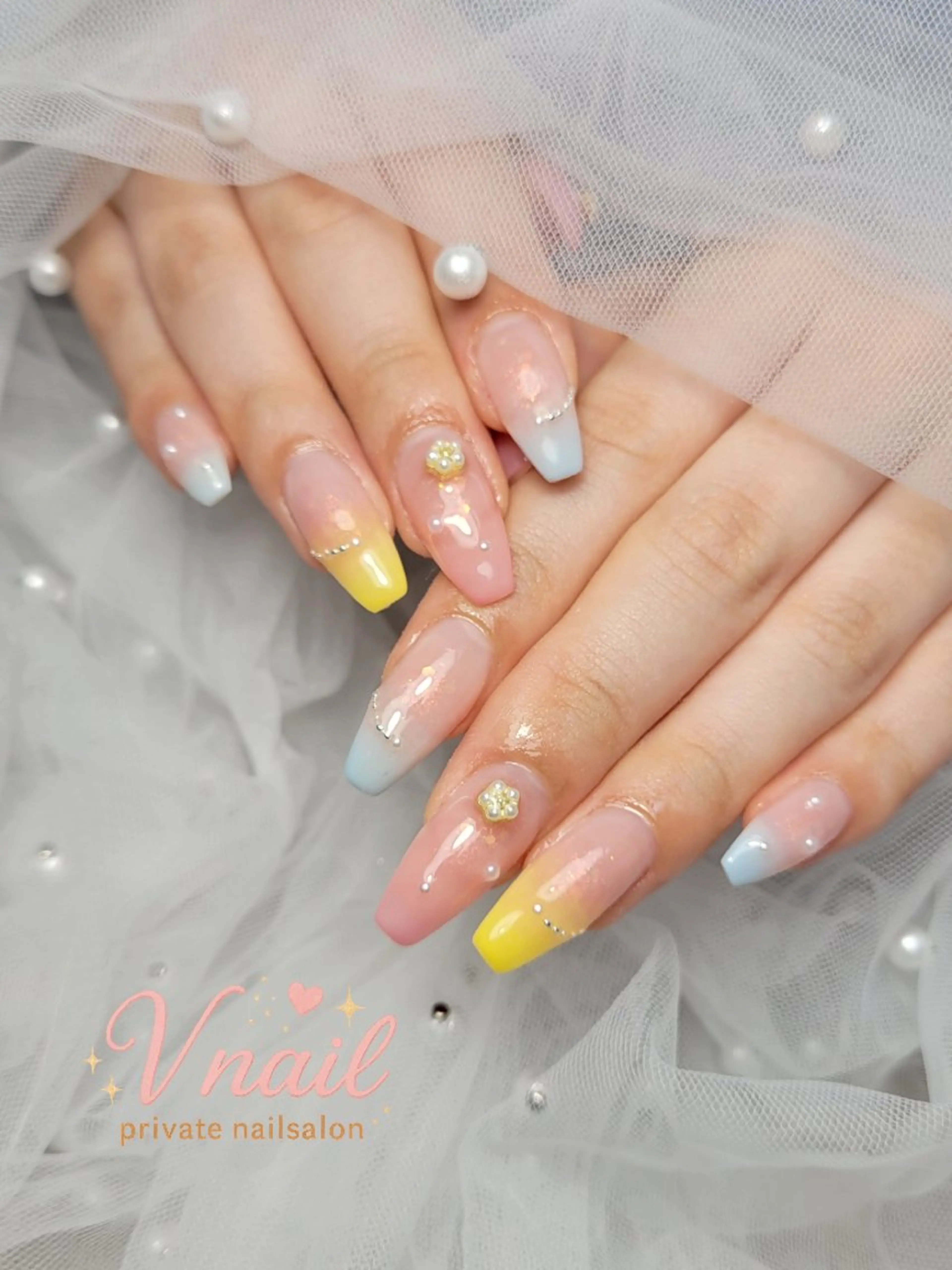 ネイル ハンドネイル V. nailのネイルデザイン