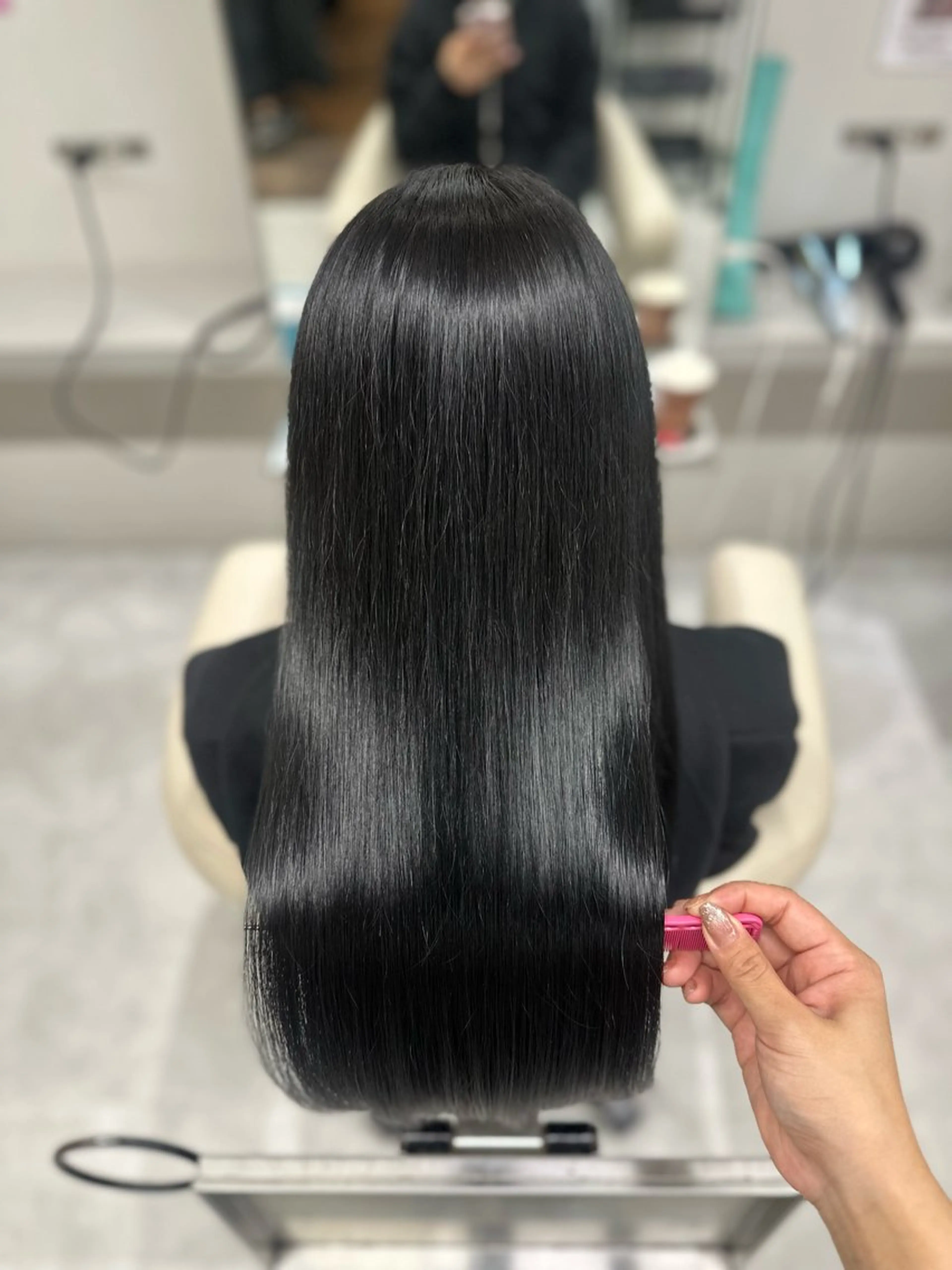 ロング カラー ヘアカラー トリートメント LUPI byLee MIUのヘアスタイル