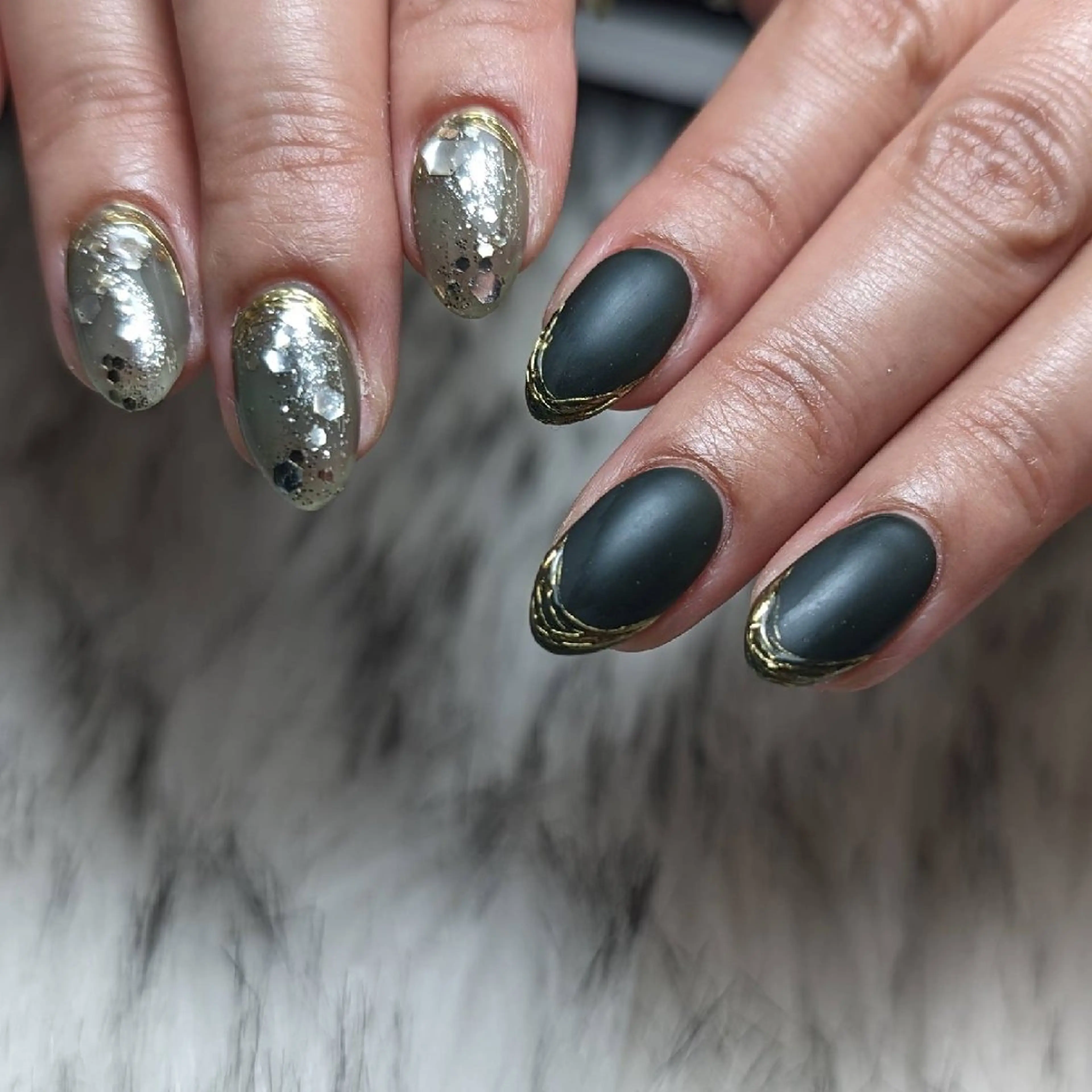 ネイル ハンドネイル RUNWAY 　　の眉毛・アイブロウイメージ