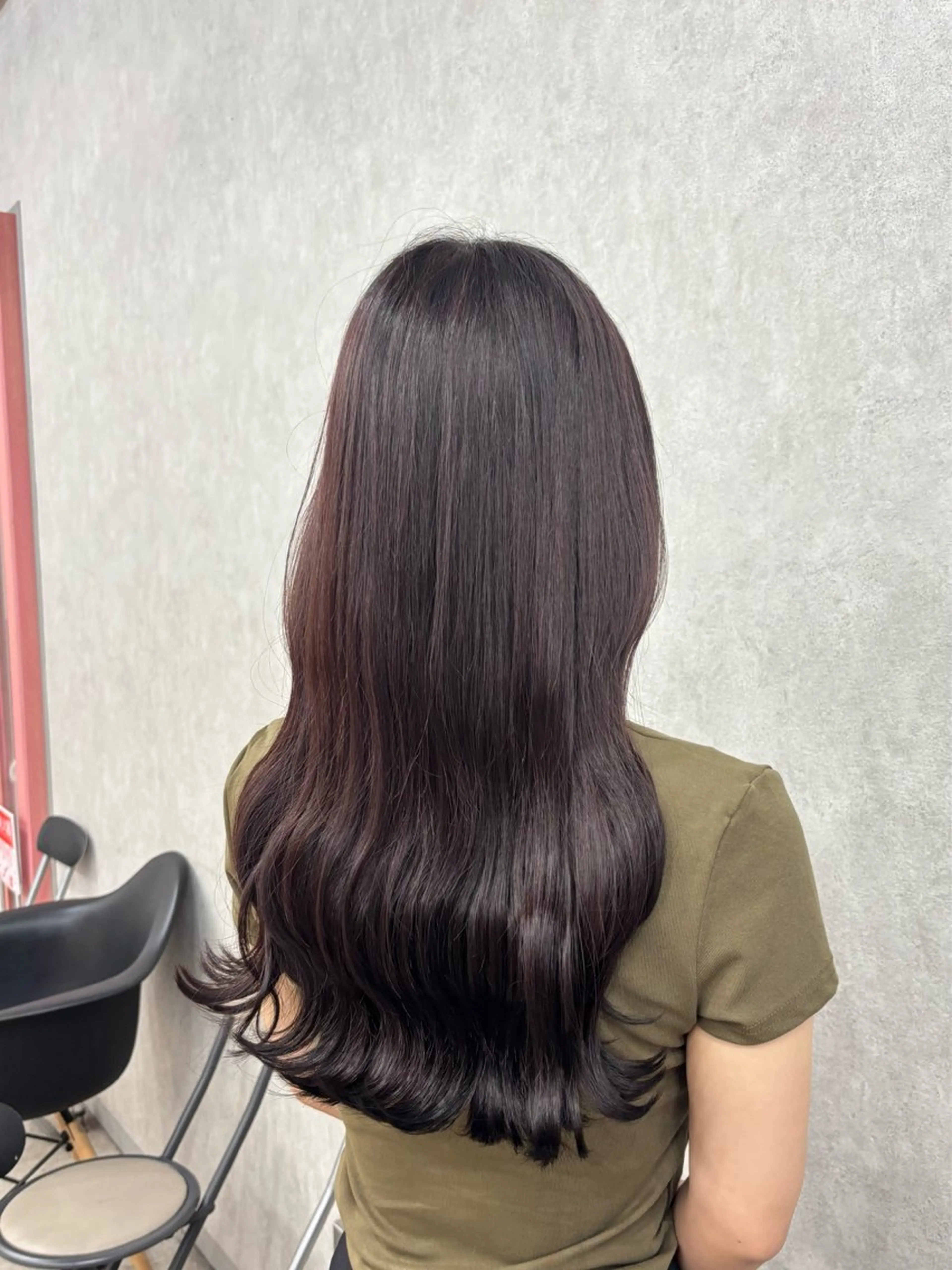 ロング カラー 倉澤 愛理のヘアスタイル