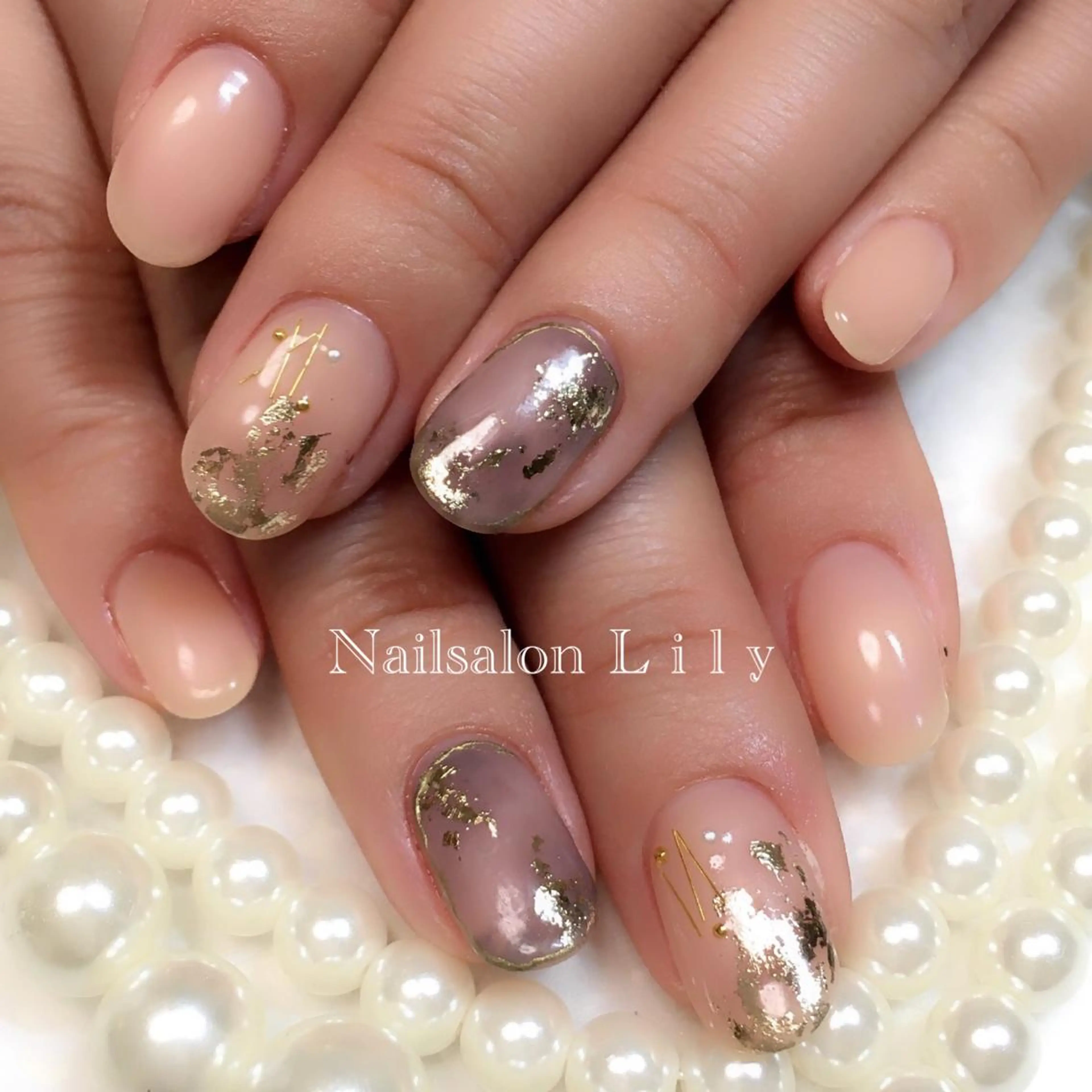 ネイル アートネイル ニュアンスネイル Lily*nail 🌻Mii🌻のネイルデザイン