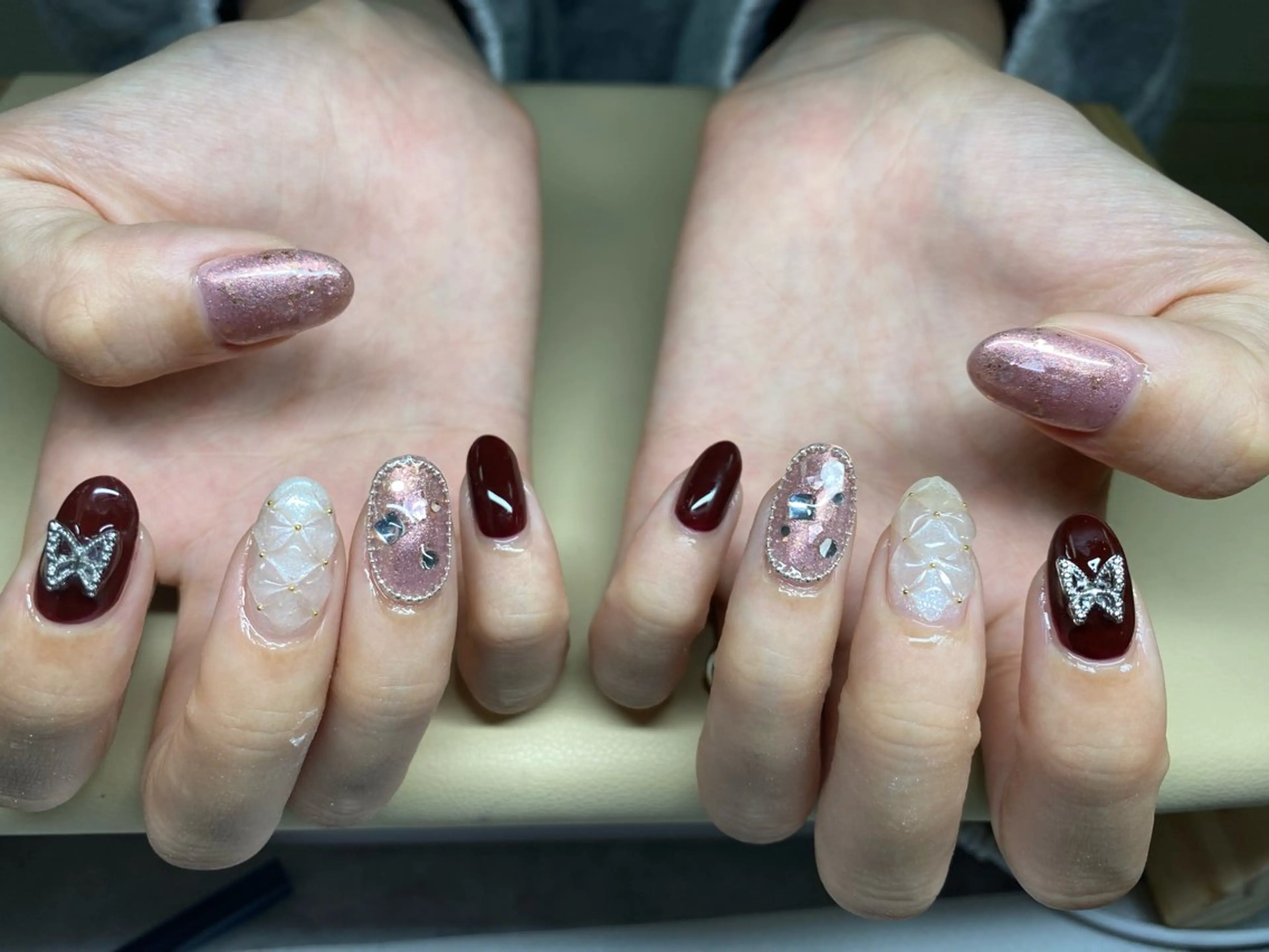 カラー 宇 田川のネイルデザイン