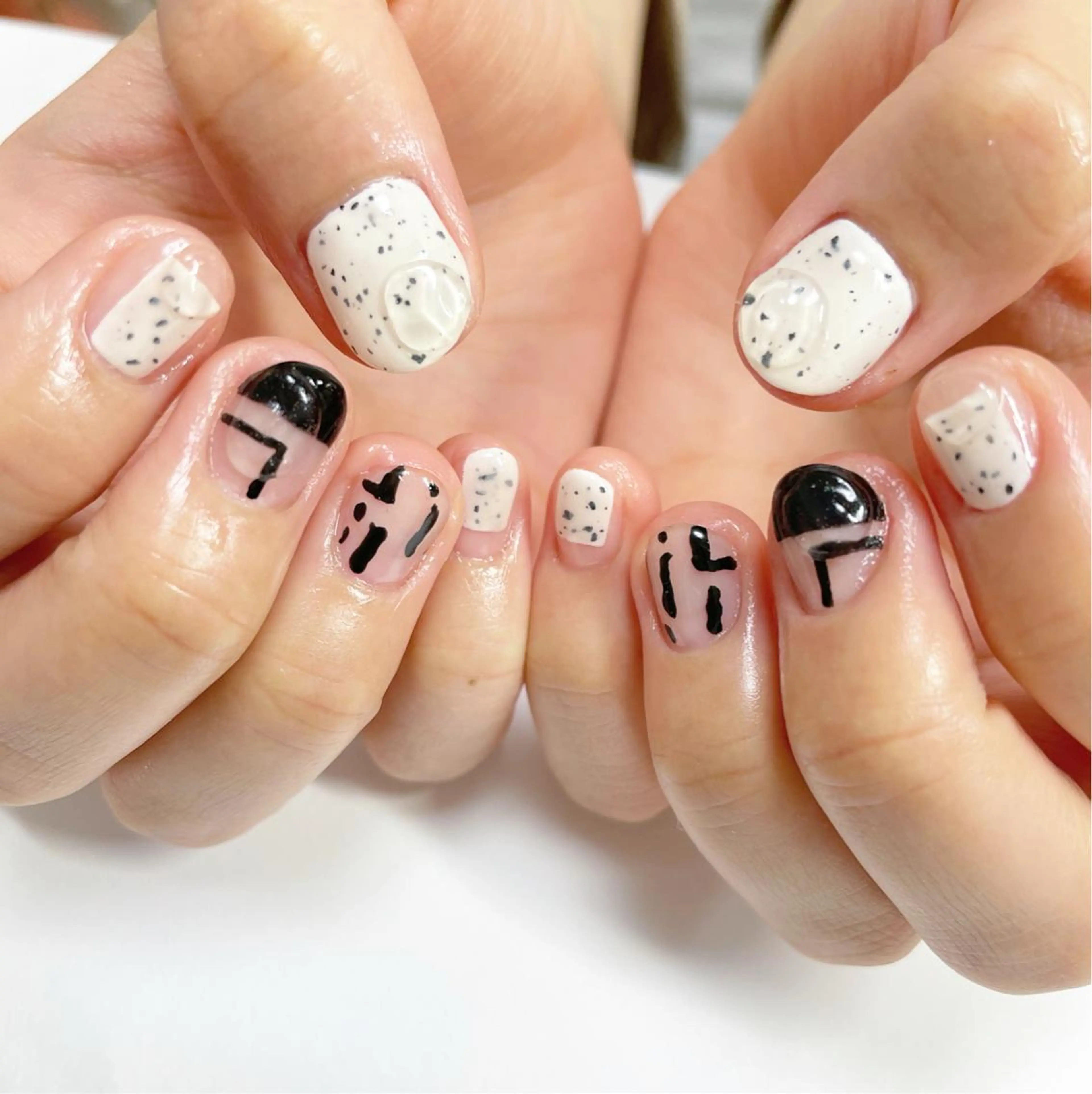 ネイル ニュアンスネイル ハンドネイル フットネイル Minami 🍓のネイルデザイン