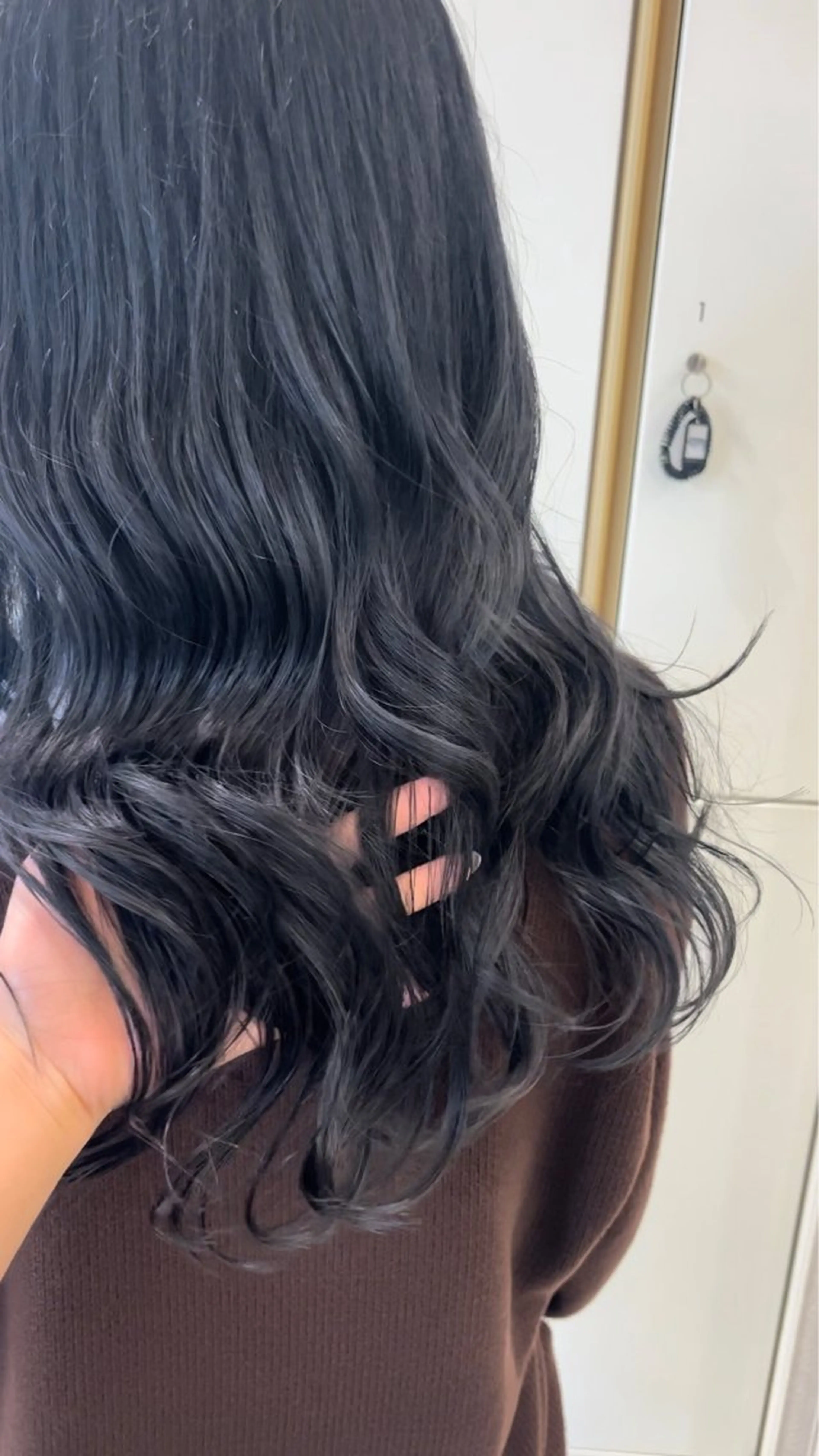 ロング カラー 黒髪 ブルーカラー ブルーブラック カット ヘアカラー バレイヤージュ/ヘア アレンジ/shionのヘアスタイル