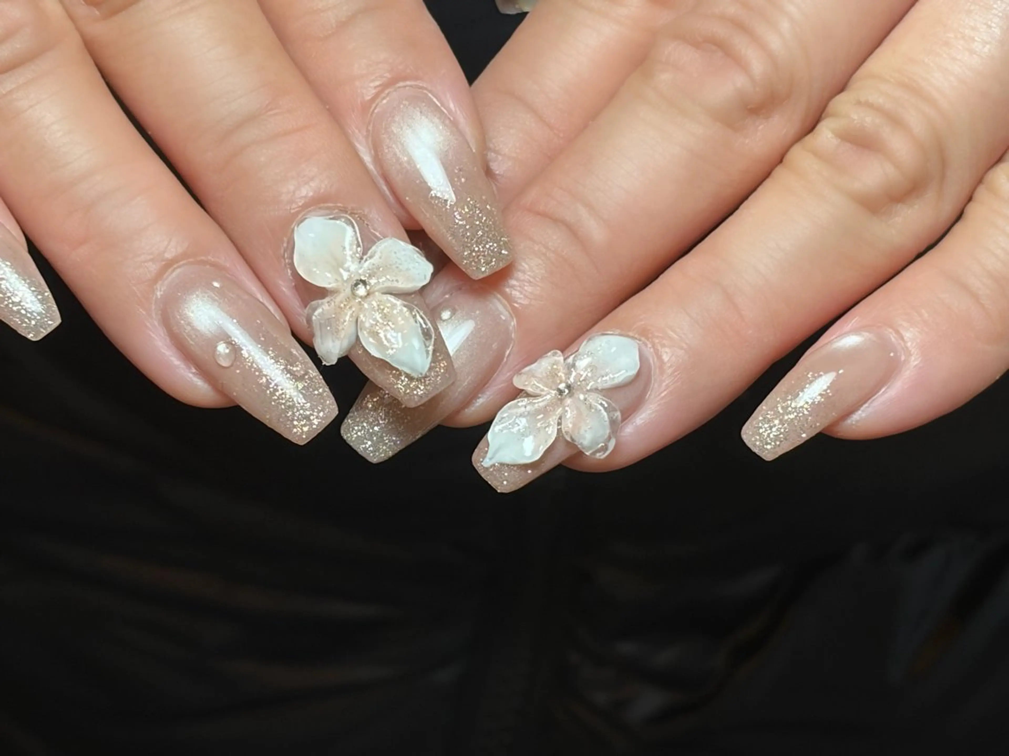 ネイル オーロラネイル 長さ出し フレンチネイル ジェルネイル ガラスフレンチ Rela・S NAILのネイルデザイン