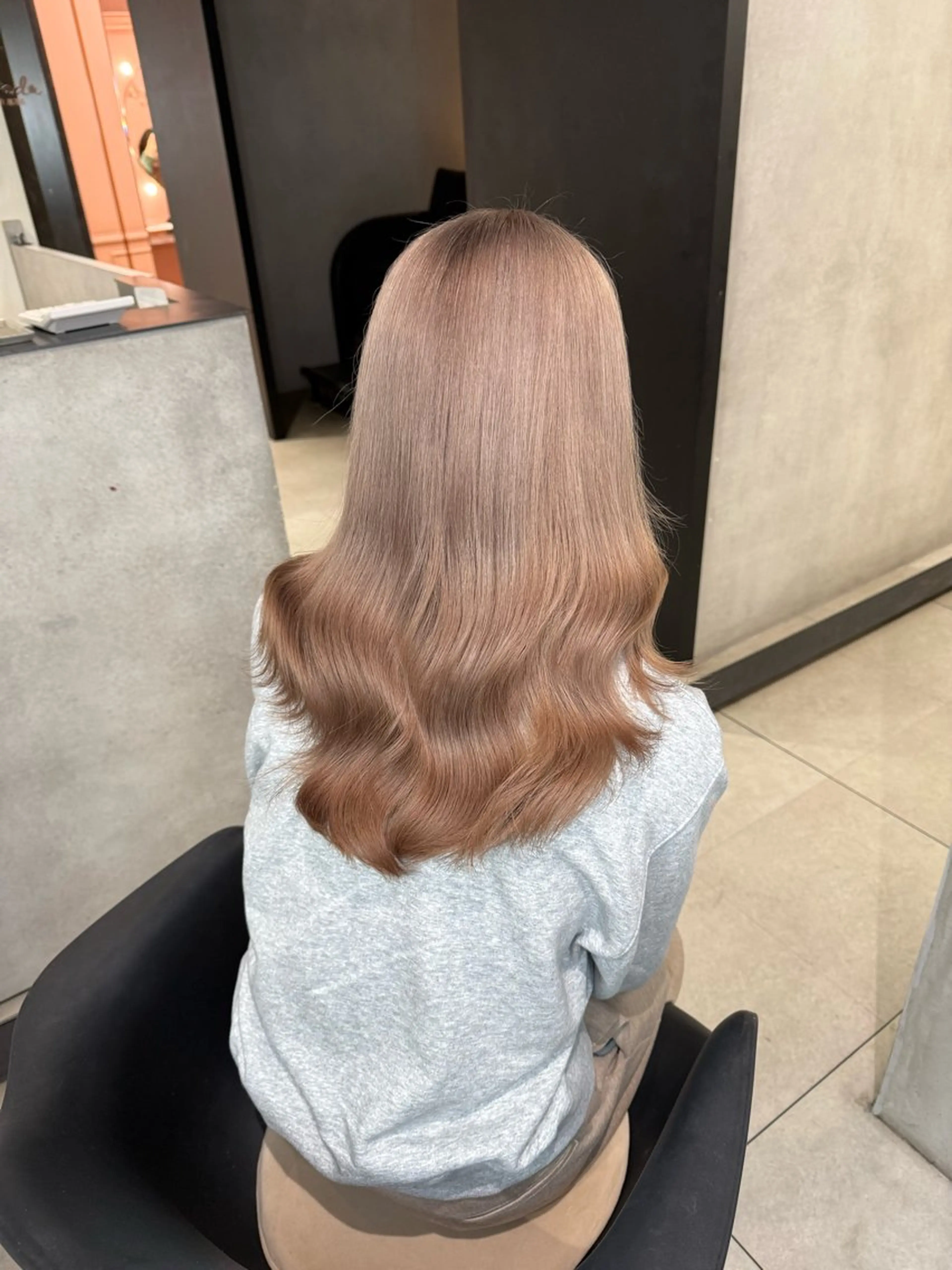 カラー ヘアカラー LENA🎀 ハイトーン/エクステのヘアスタイル