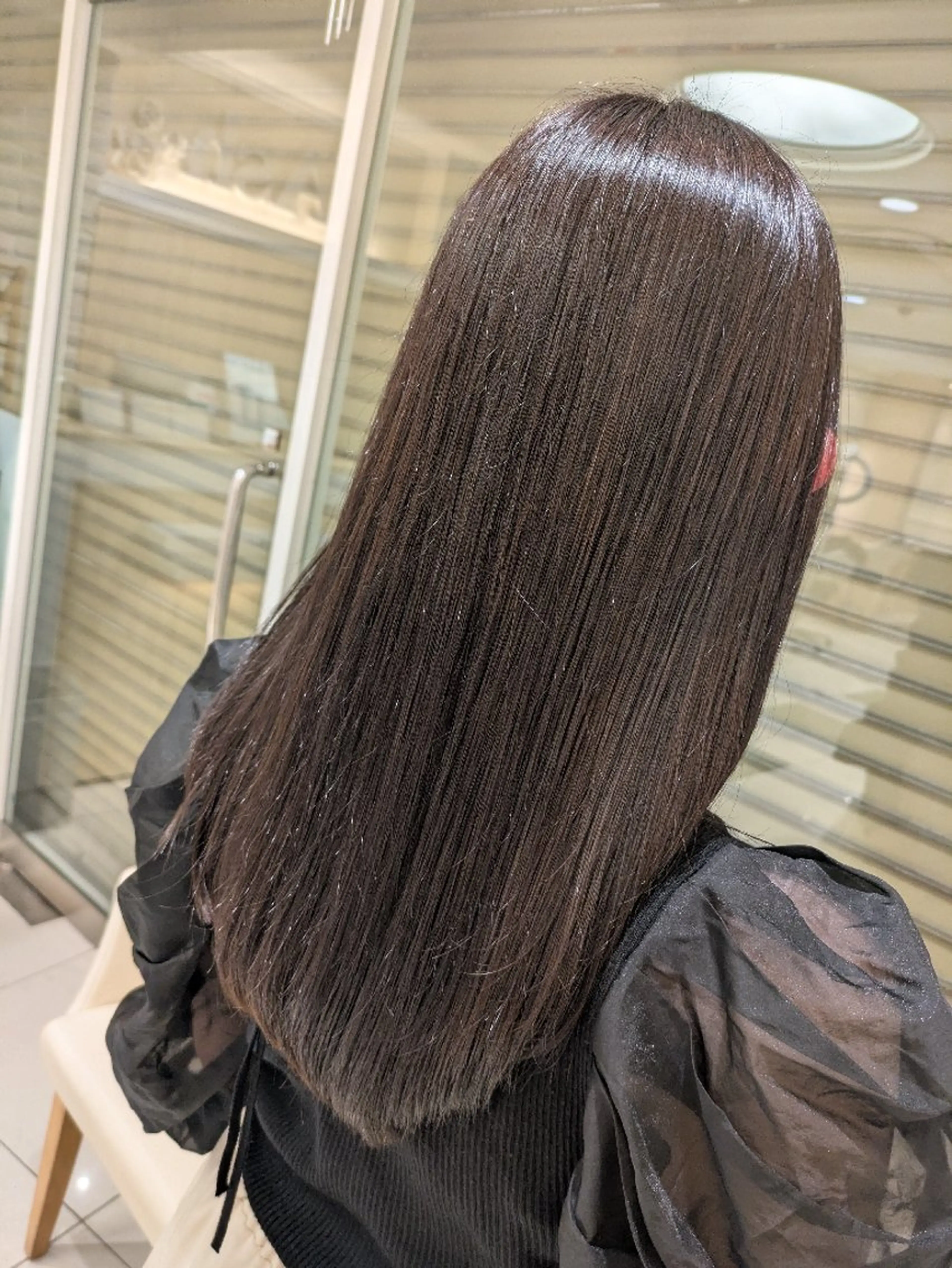 ロング 顔まわりレイヤー 顔周りカット レイヤーカット カット ヘアカラー トリートメント 佐々木 萌のヘアスタイル