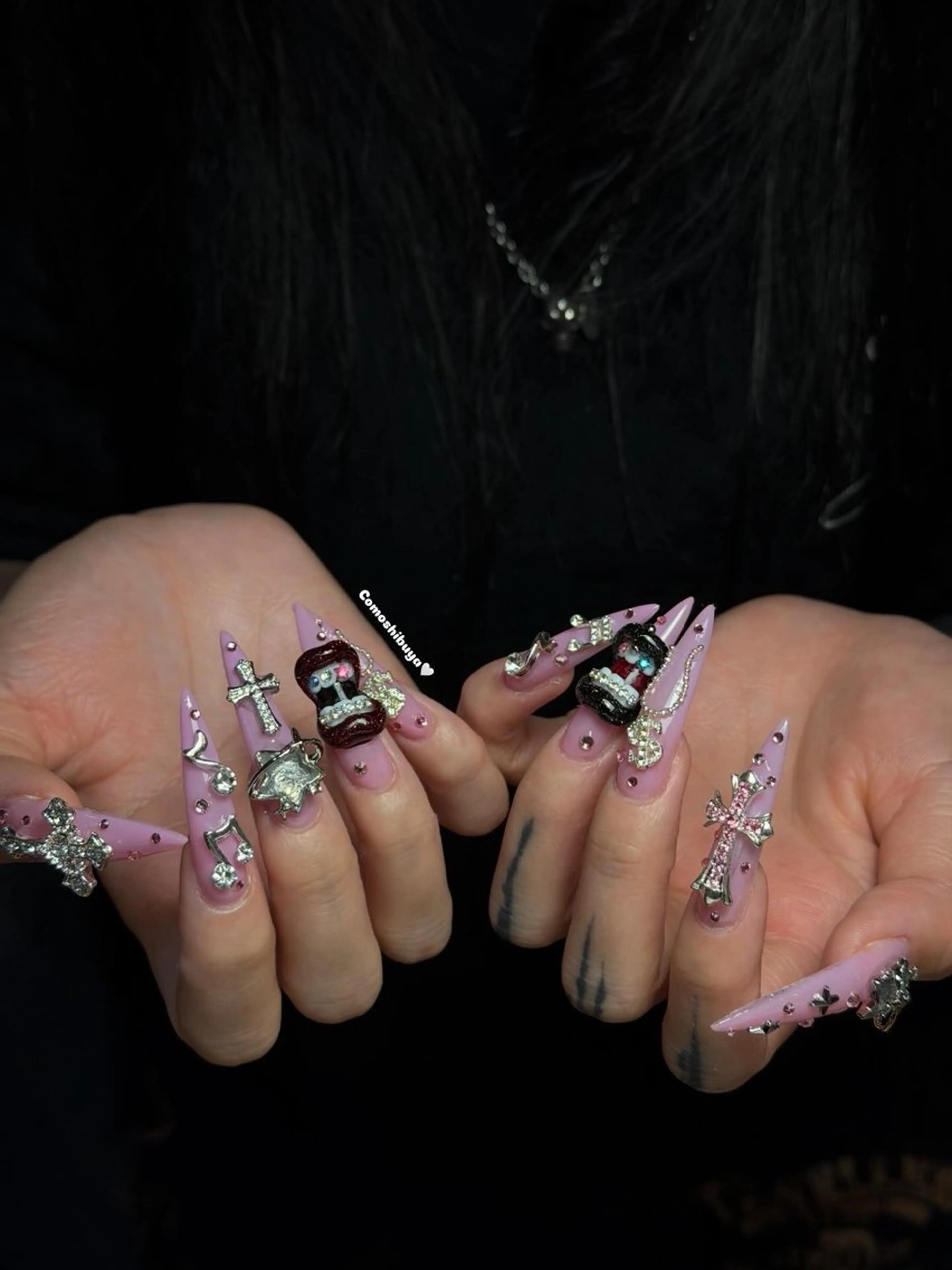 ネイル 韓国ネイル シンプルネイル ワンホンネイル ハンドネイル CoMo Nail Studio所属・CoMo Nailのネイルデザイン