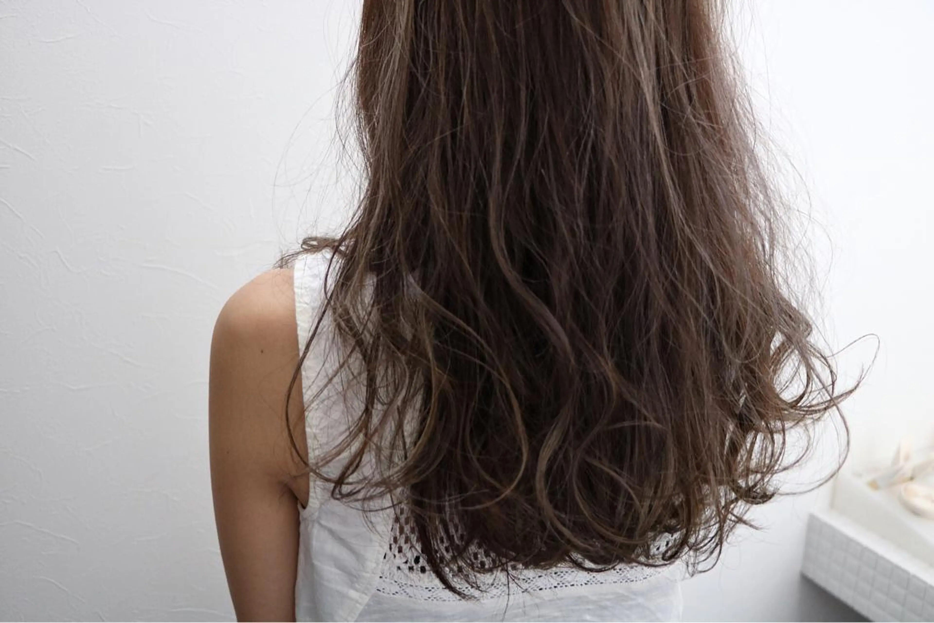 ロング 外国人風カラー soins de MaLilyのヘアスタイル