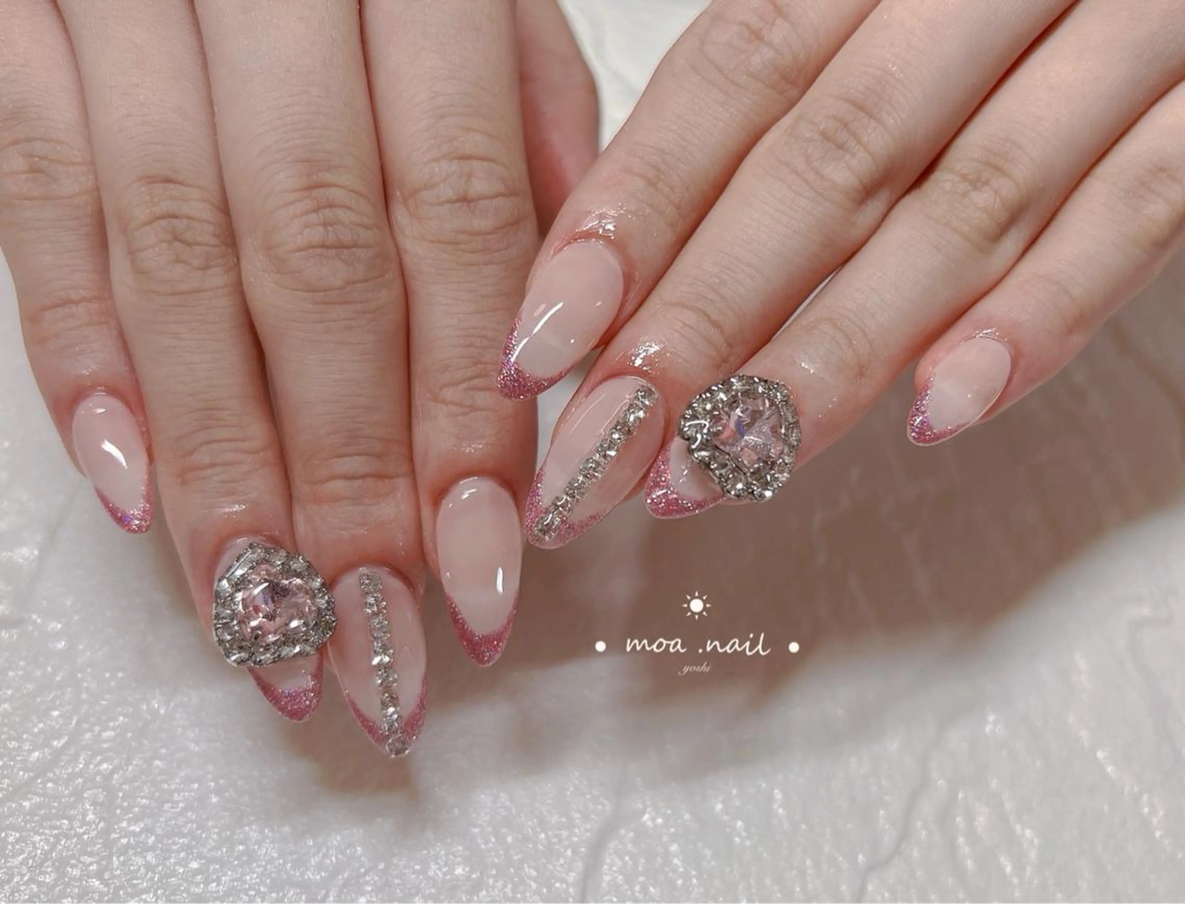 ネイル MoaNail🫶 Yoshiのネイルデザイン