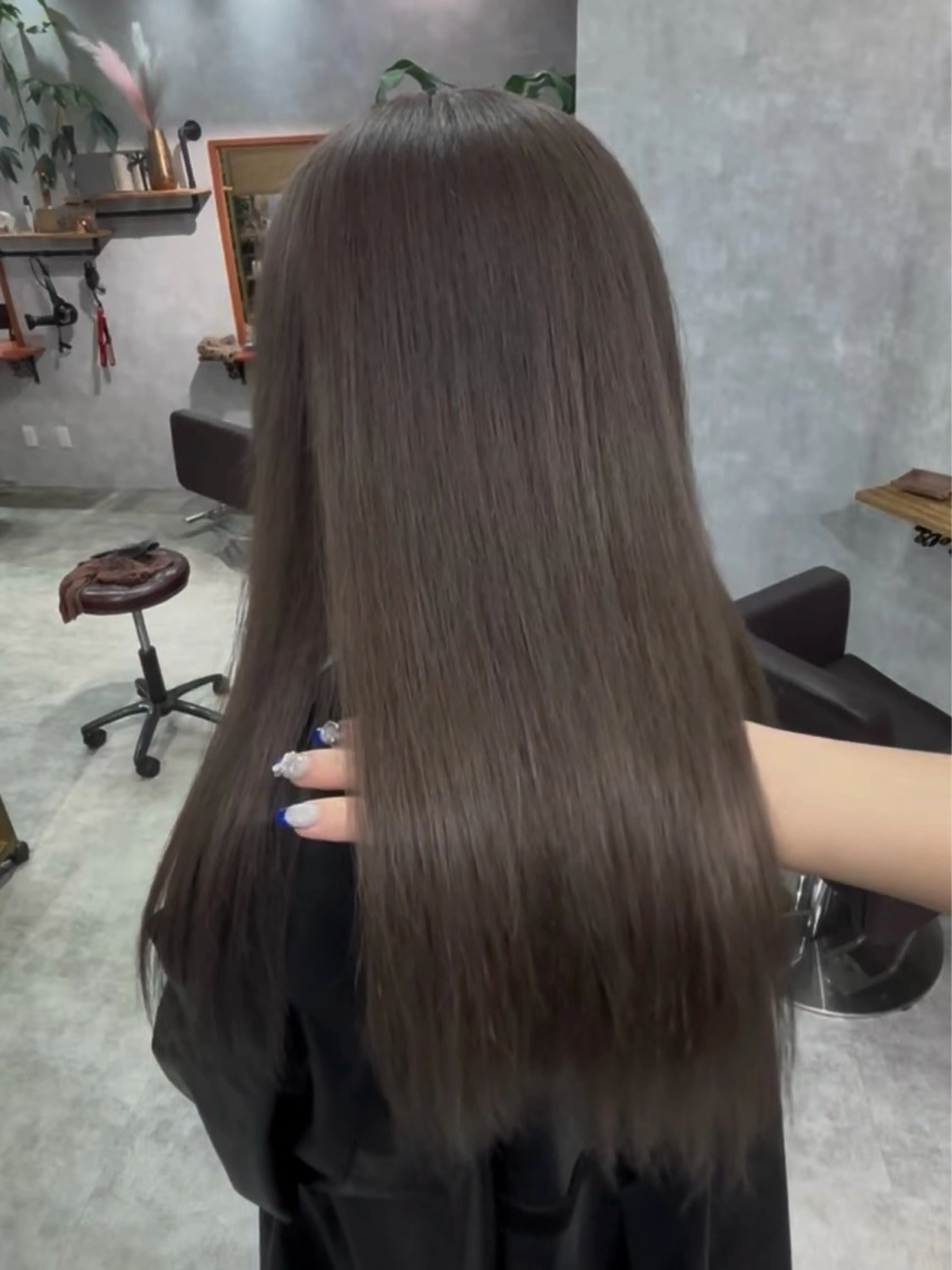 ロング カラー バレイヤージュ ベージュカラー ブリーチ ケアブリーチ 透明感カラー ヘアカラー C'LD Mimoのヘアスタイル