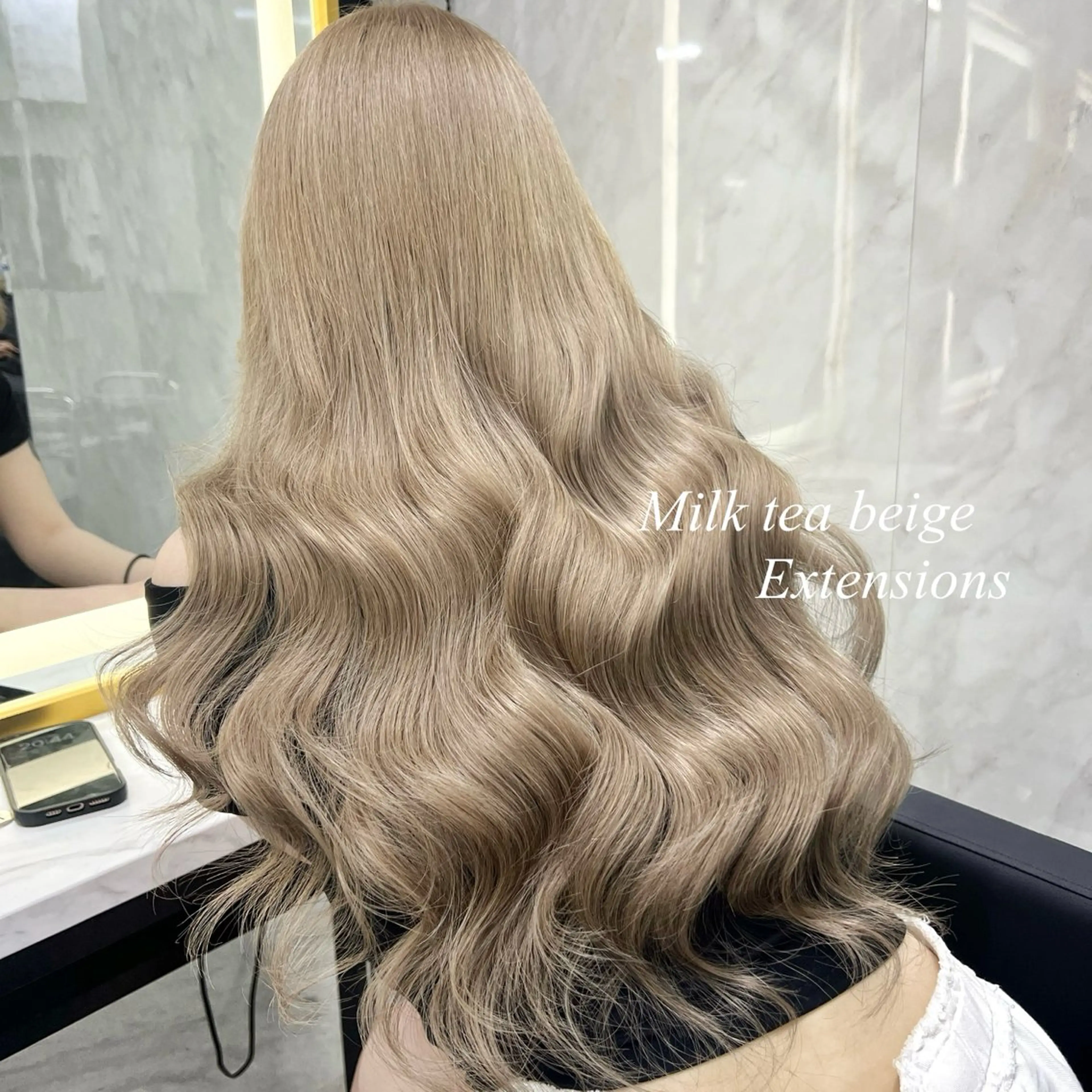 ロング カラー シールエクステ ハイトーンカラー エクステ ヘアカラー エクステ シールエクステ特化 ハイトーン、NANAのヘアスタイル