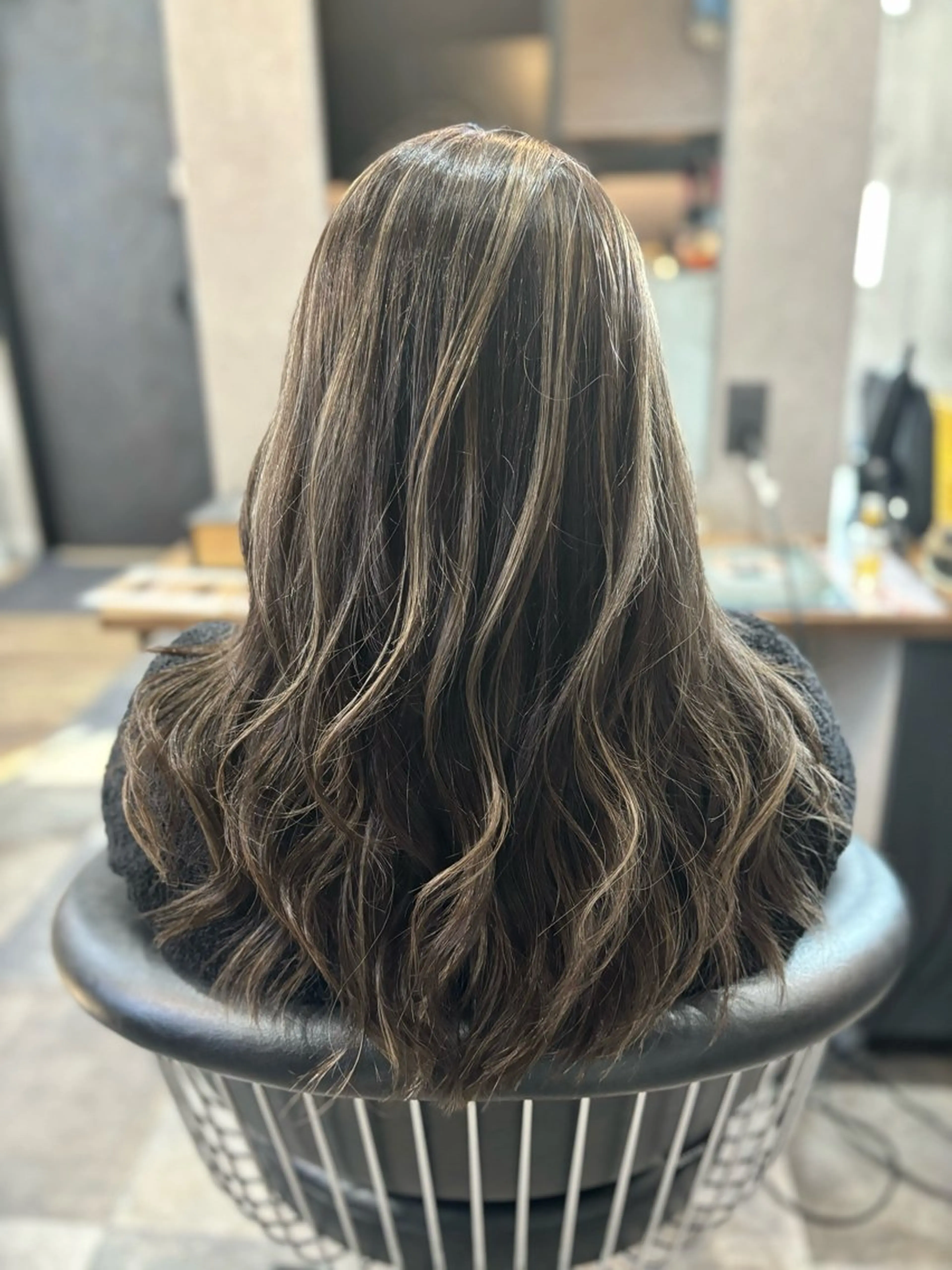 ロング ハイライト yoshihara yuukiのヘアスタイル