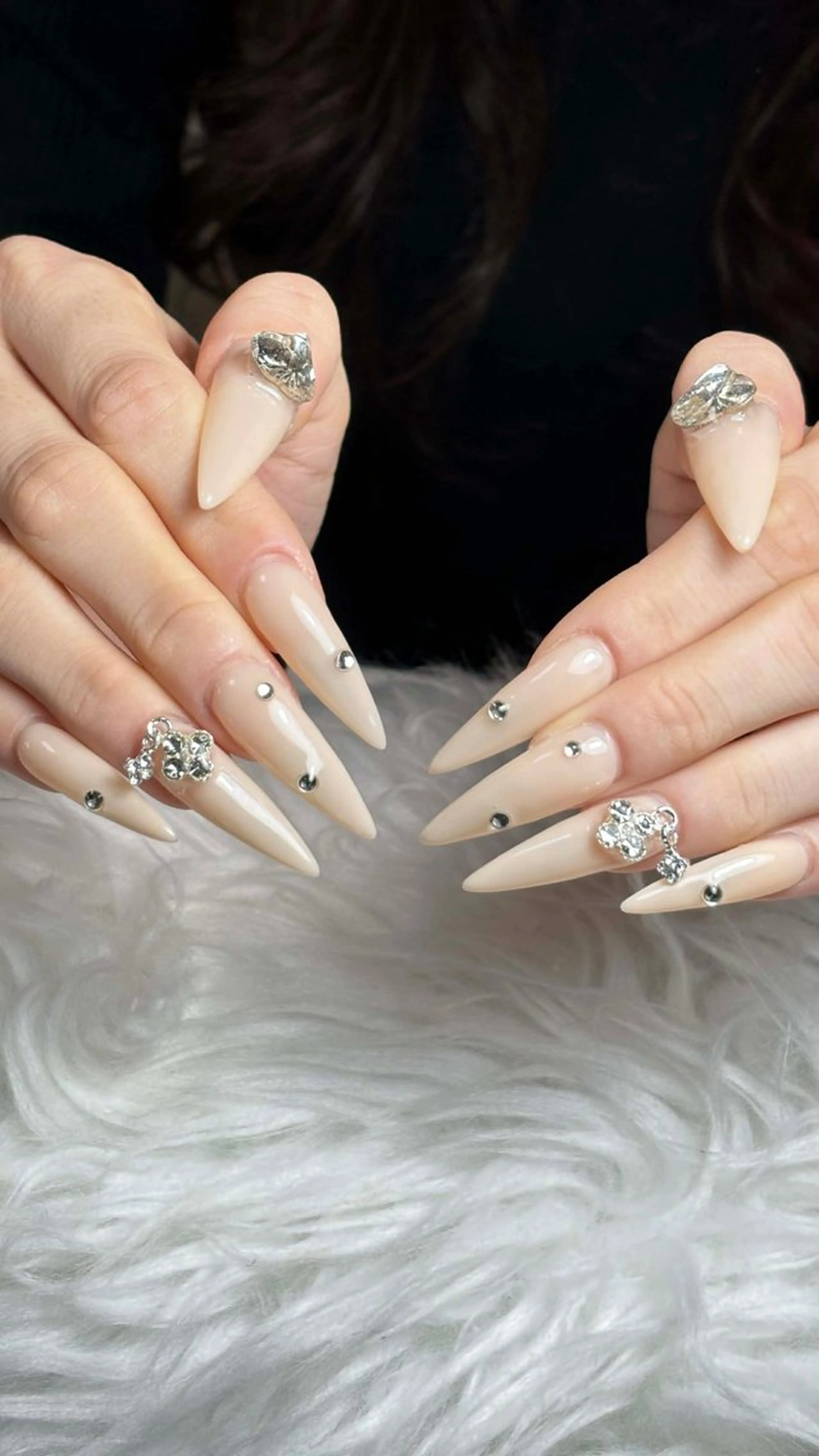 ネイル オーロラネイル ボルドー ブラウン 氷ネイル・うるうるネイル キラキラネイル ハンドネイル Julli NailStudioのネイルデザイン