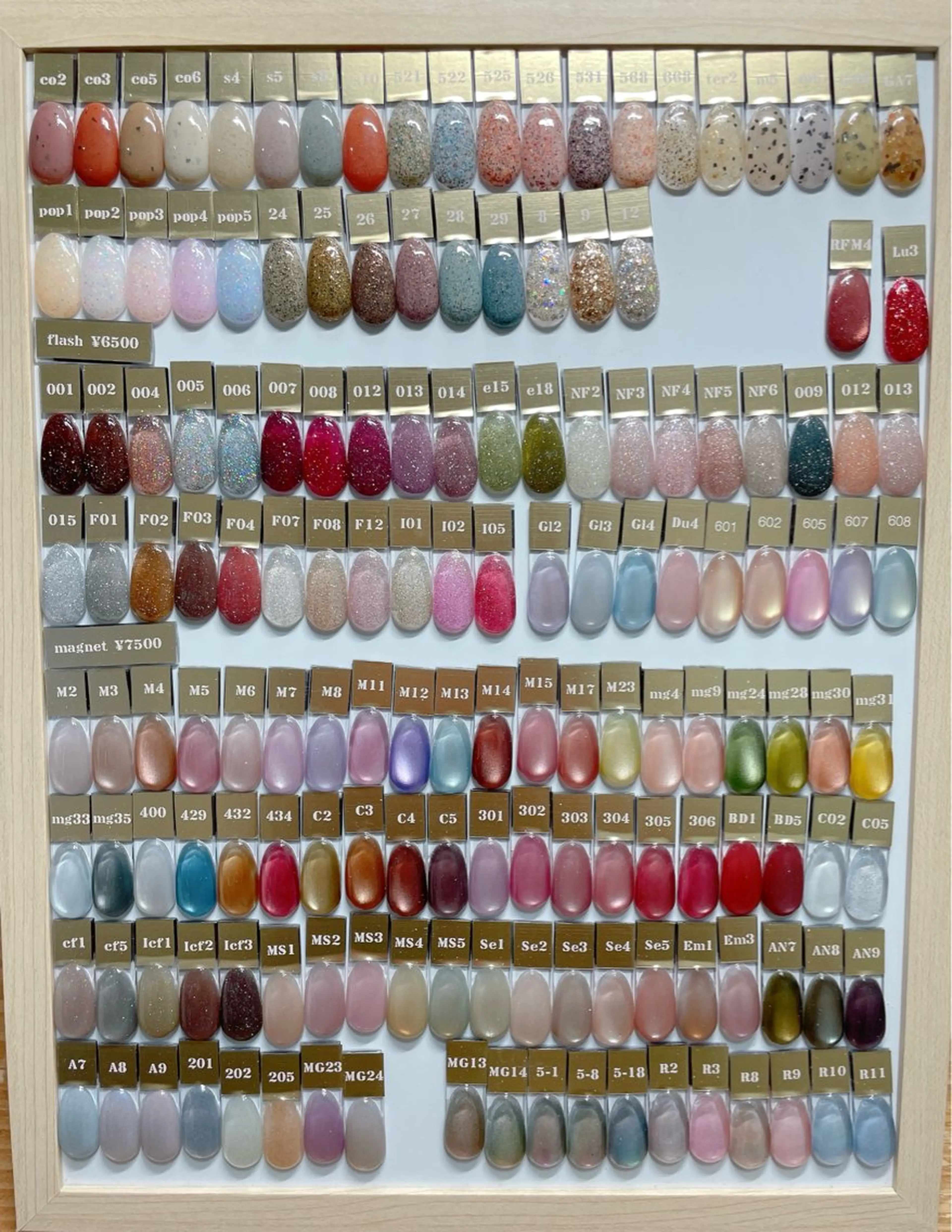 ネイル ハンドネイル nailroom OHANA🌴のネイルデザイン