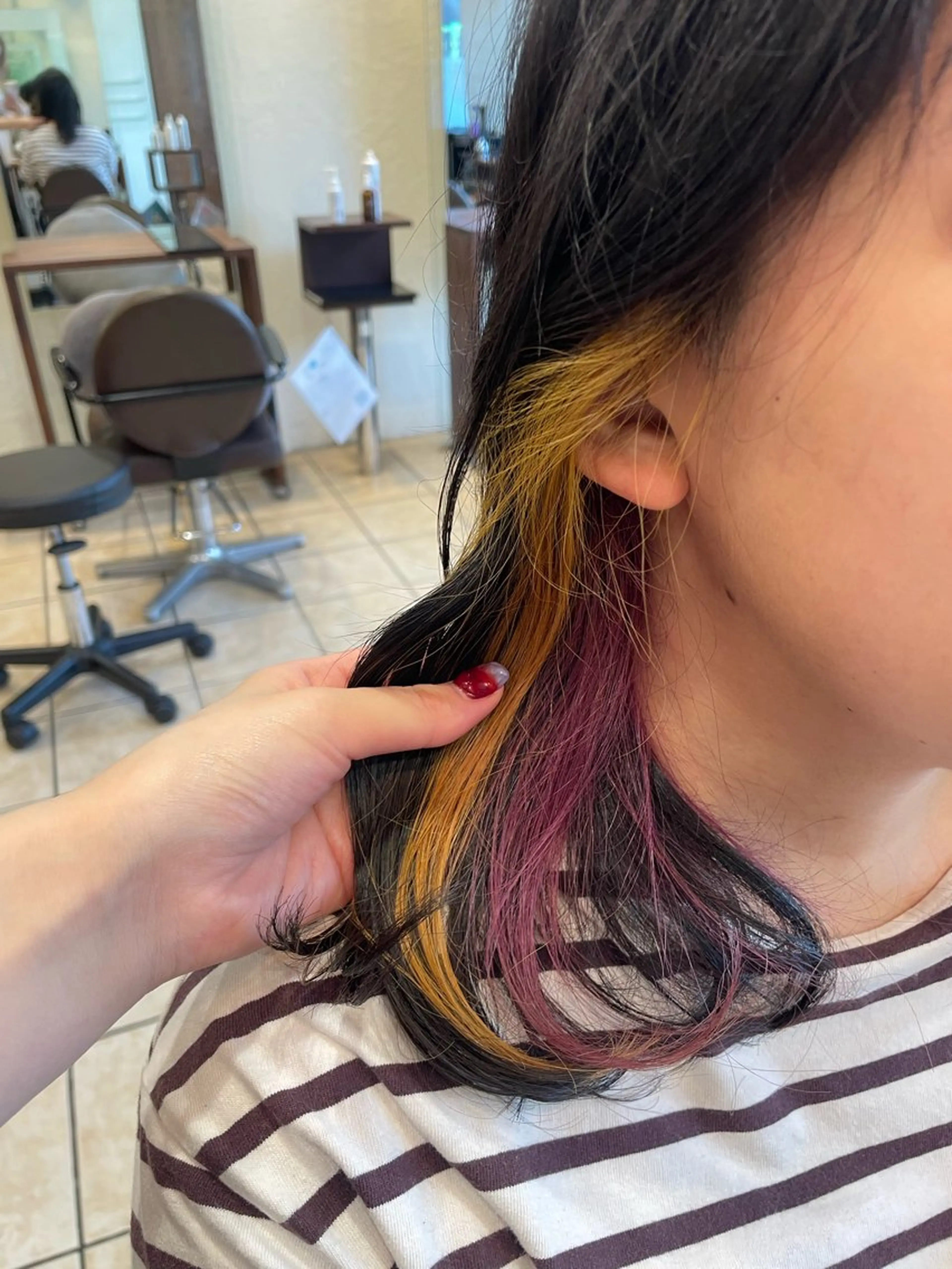 カラー カット 桑田 新菜のヘアスタイル
