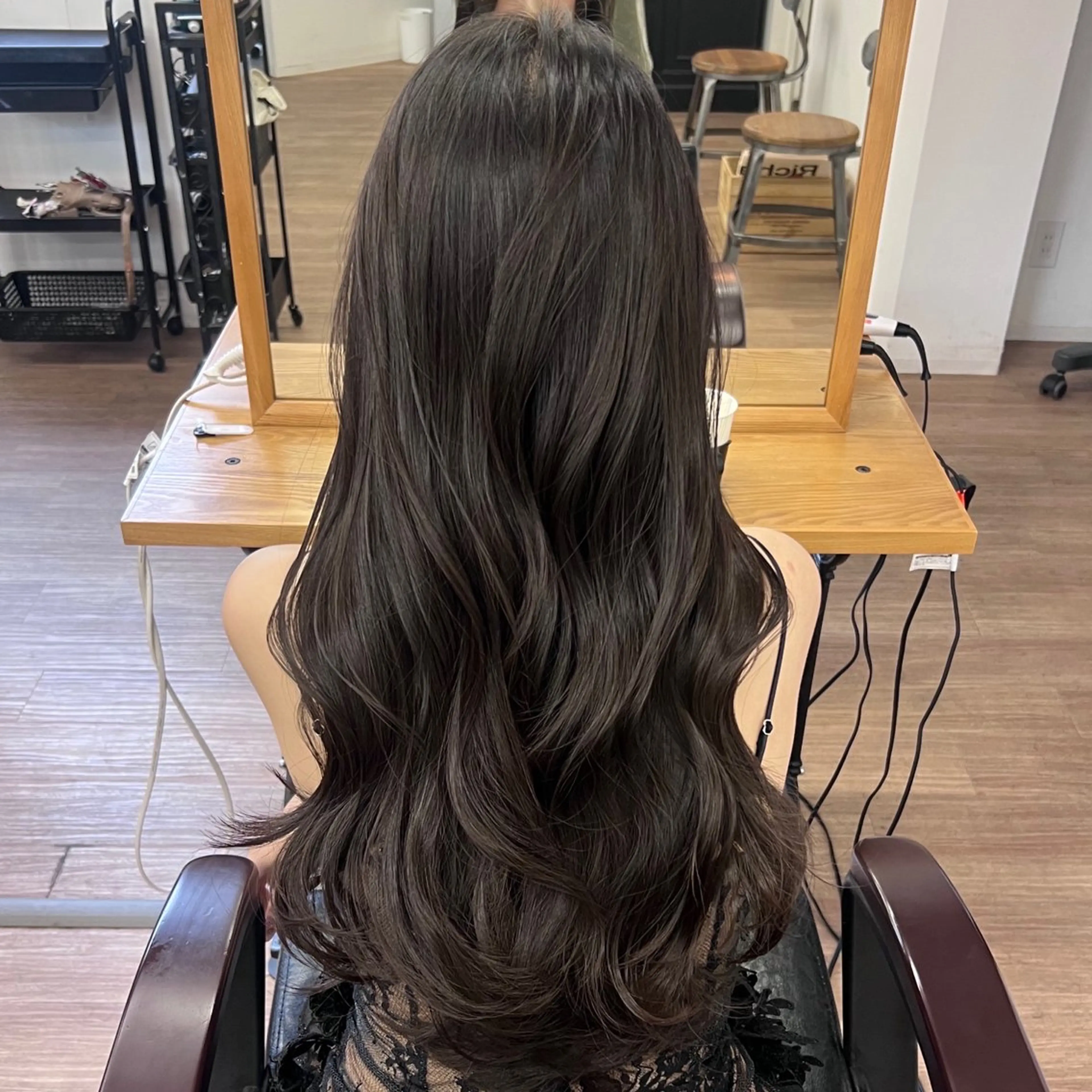 【扱いやすさ抜群⚡️】カット+コテ巻き風パーマ🌀ヨシンモリ/韓国ヘア/レイヤーカットの写真