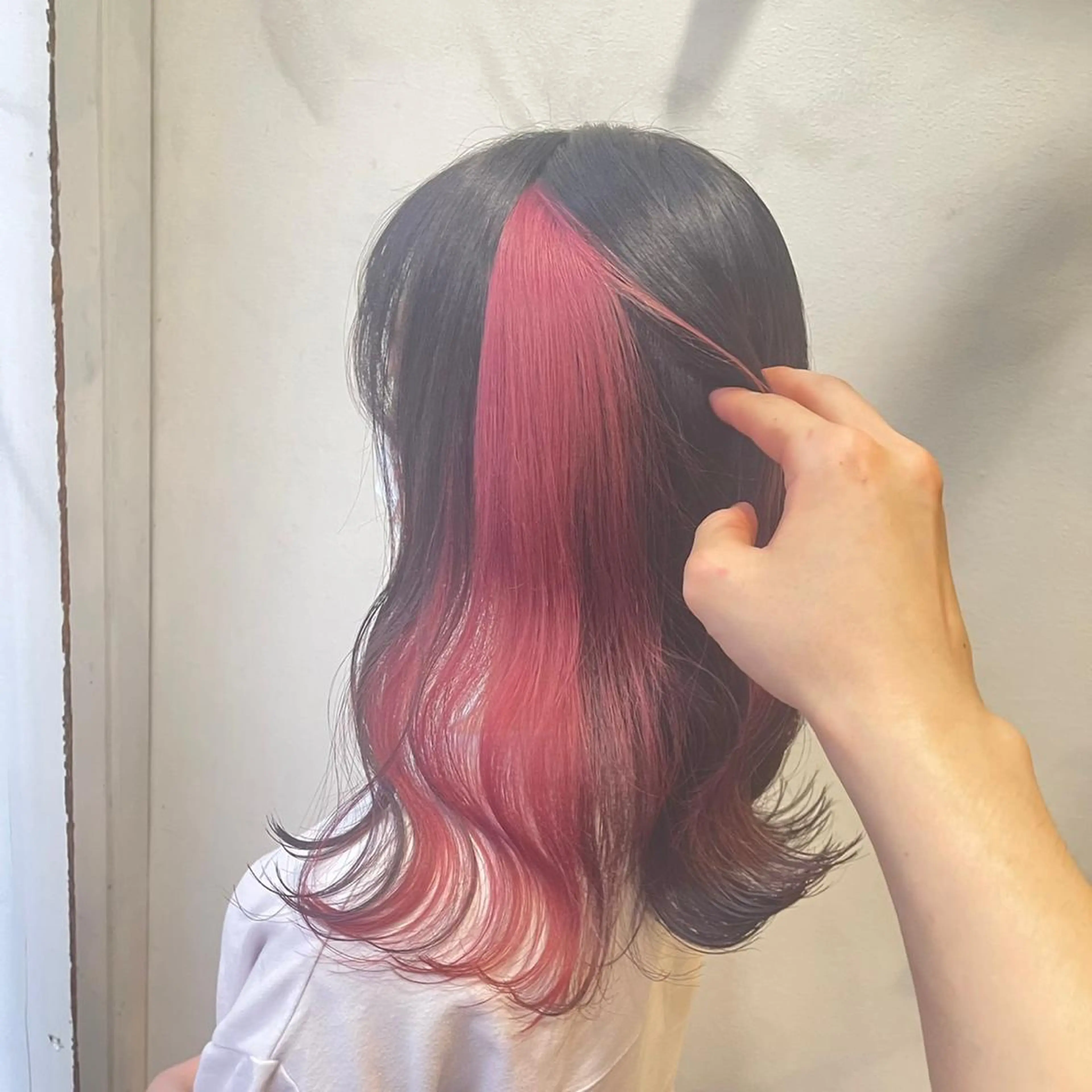 ロング カラー インナーカラー ヘアカラー トリートメント 🫧ハイトーン/ ブリーチ🫧白石航汰のヘアスタイル