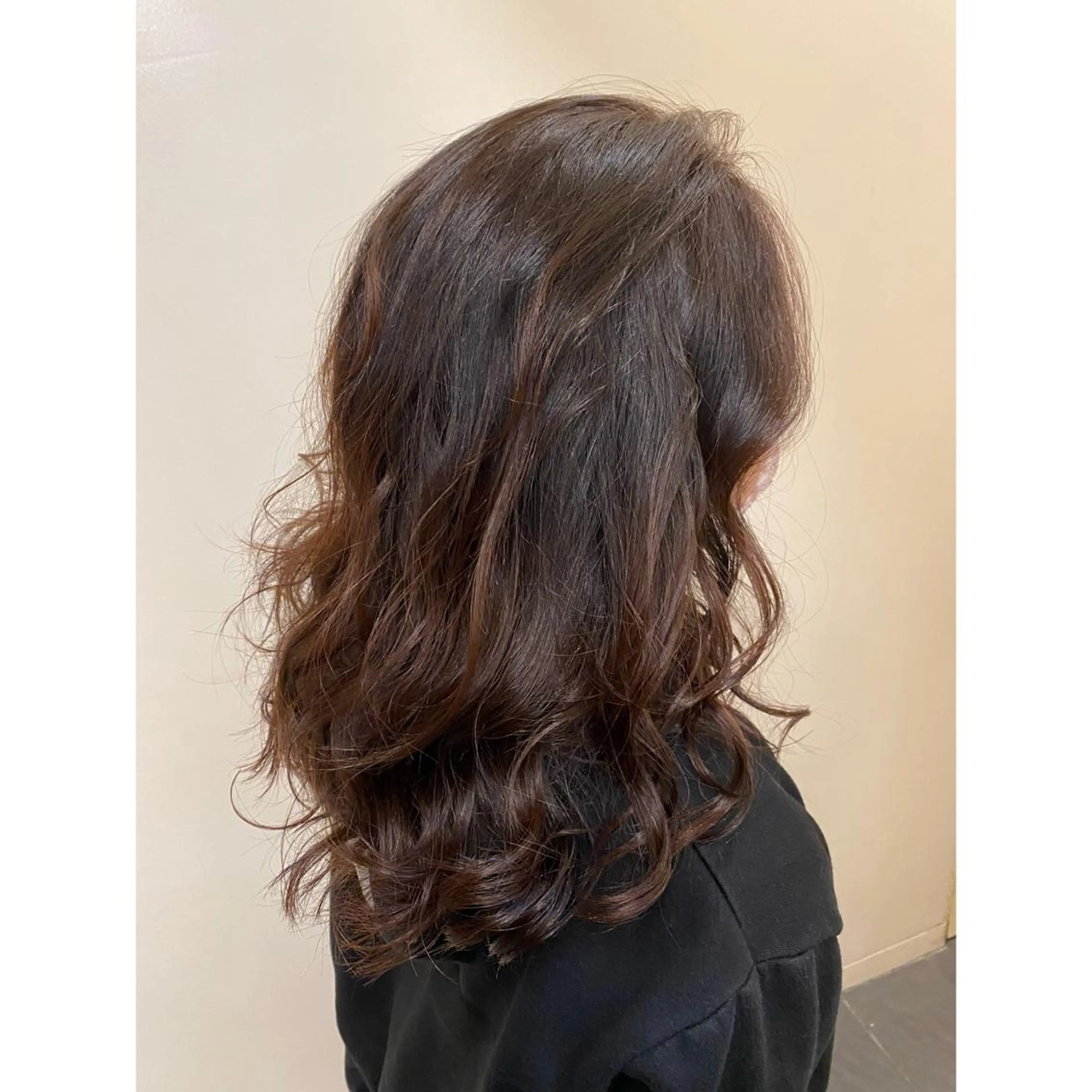 セミロング カラー ブラウンカラー ナチュラルブラウン 田上 (たのうえ)のヘアスタイル