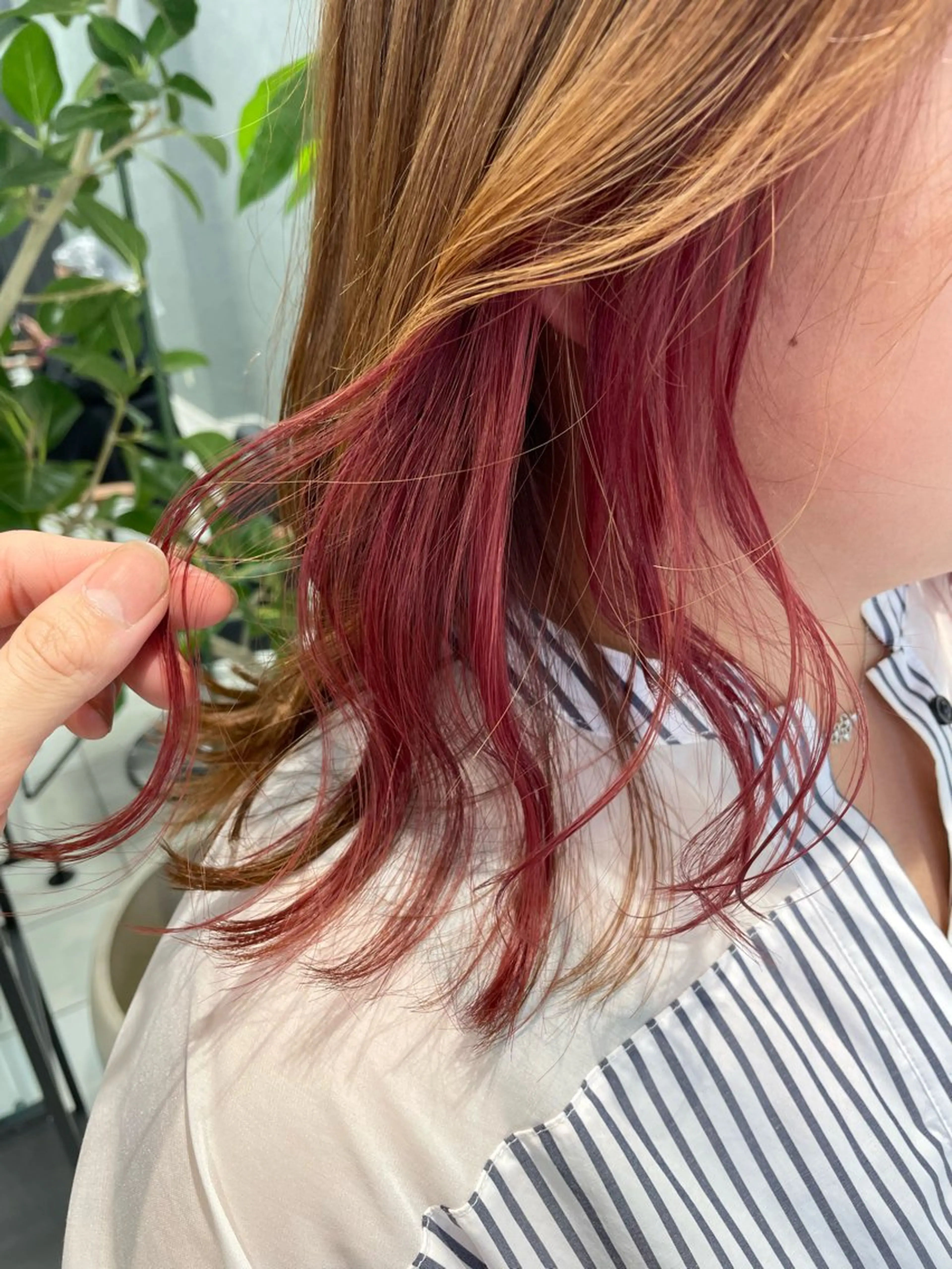 ロング カラー ブリーチ イヤリングカラー ピンクカラー メンズブリーチカラー /NAOのヘアスタイル