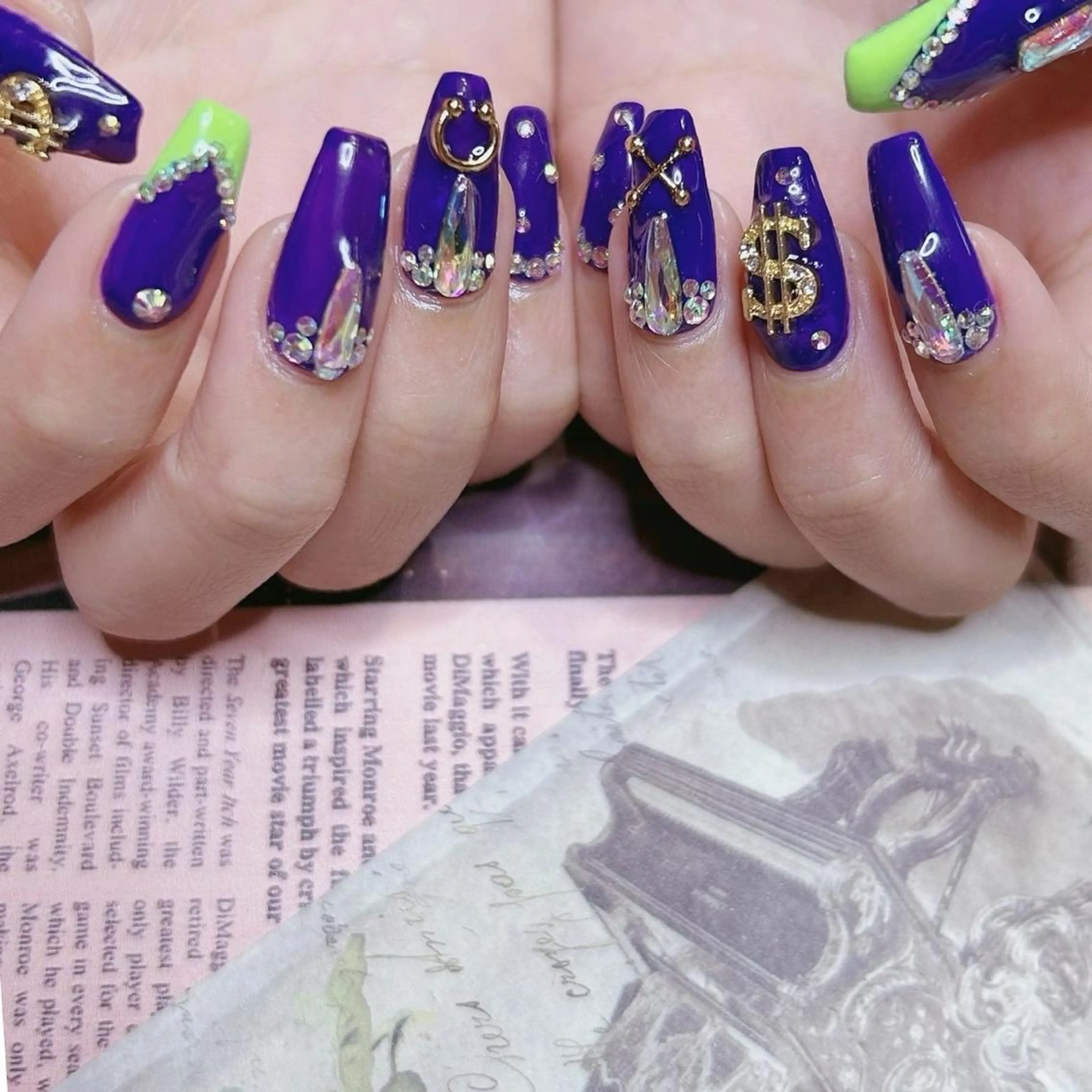 ネイル ハンドネイル NOI ROUGEのネイルデザイン