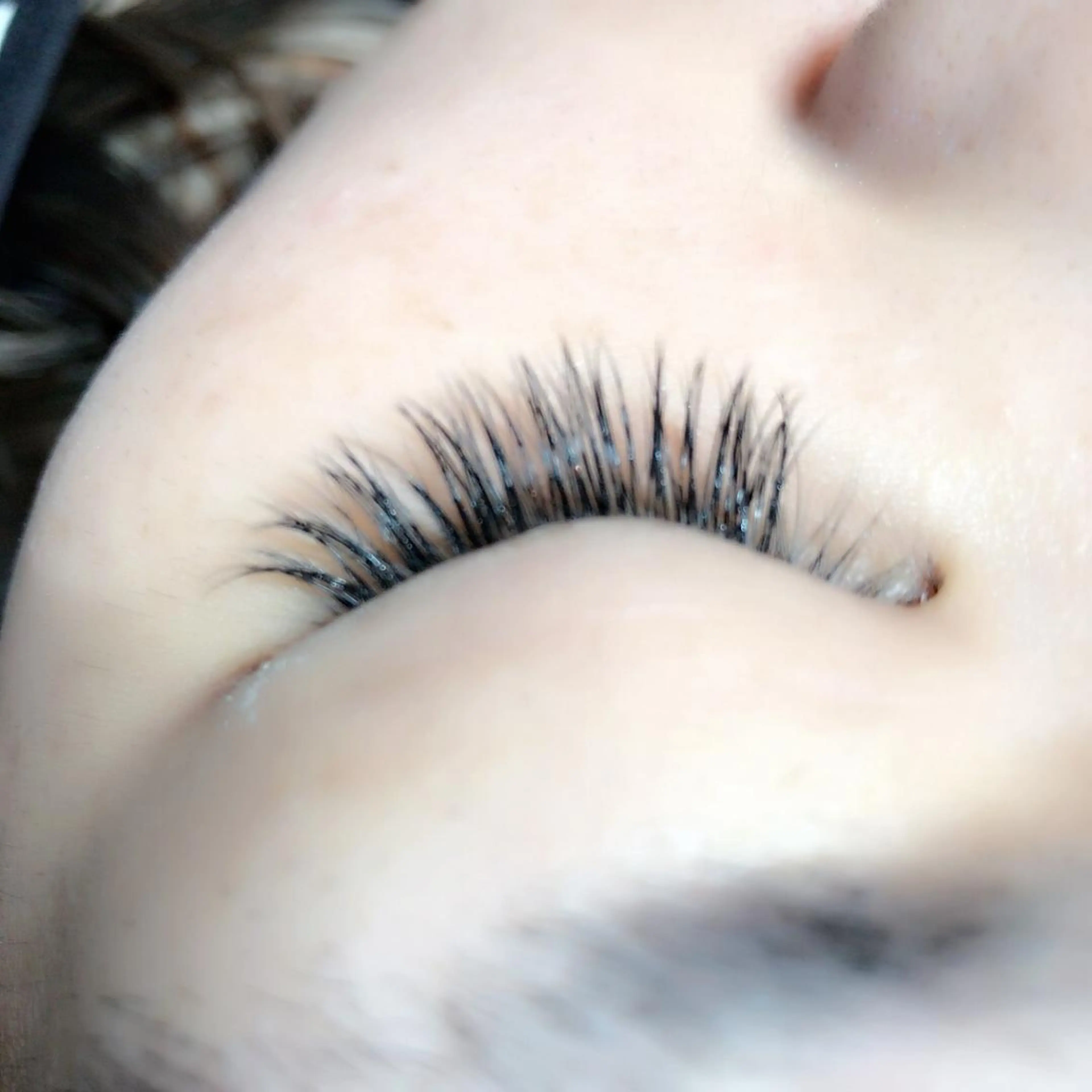 マツエク・マツパ Cカール UMEDA FIGAROのヘアスタイル