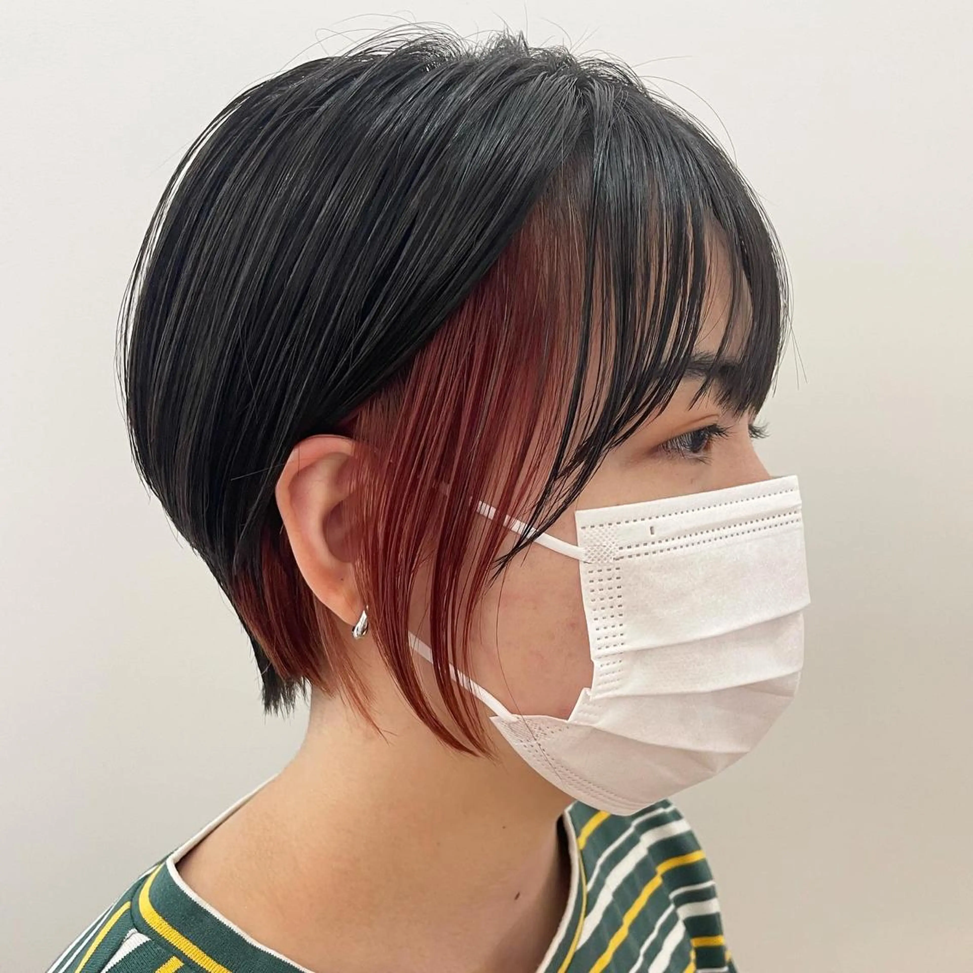 ショート カラー イヤリングカラー ショートヘア ショート/脱白髪染め ☆宇﨑悠実のヘアスタイル