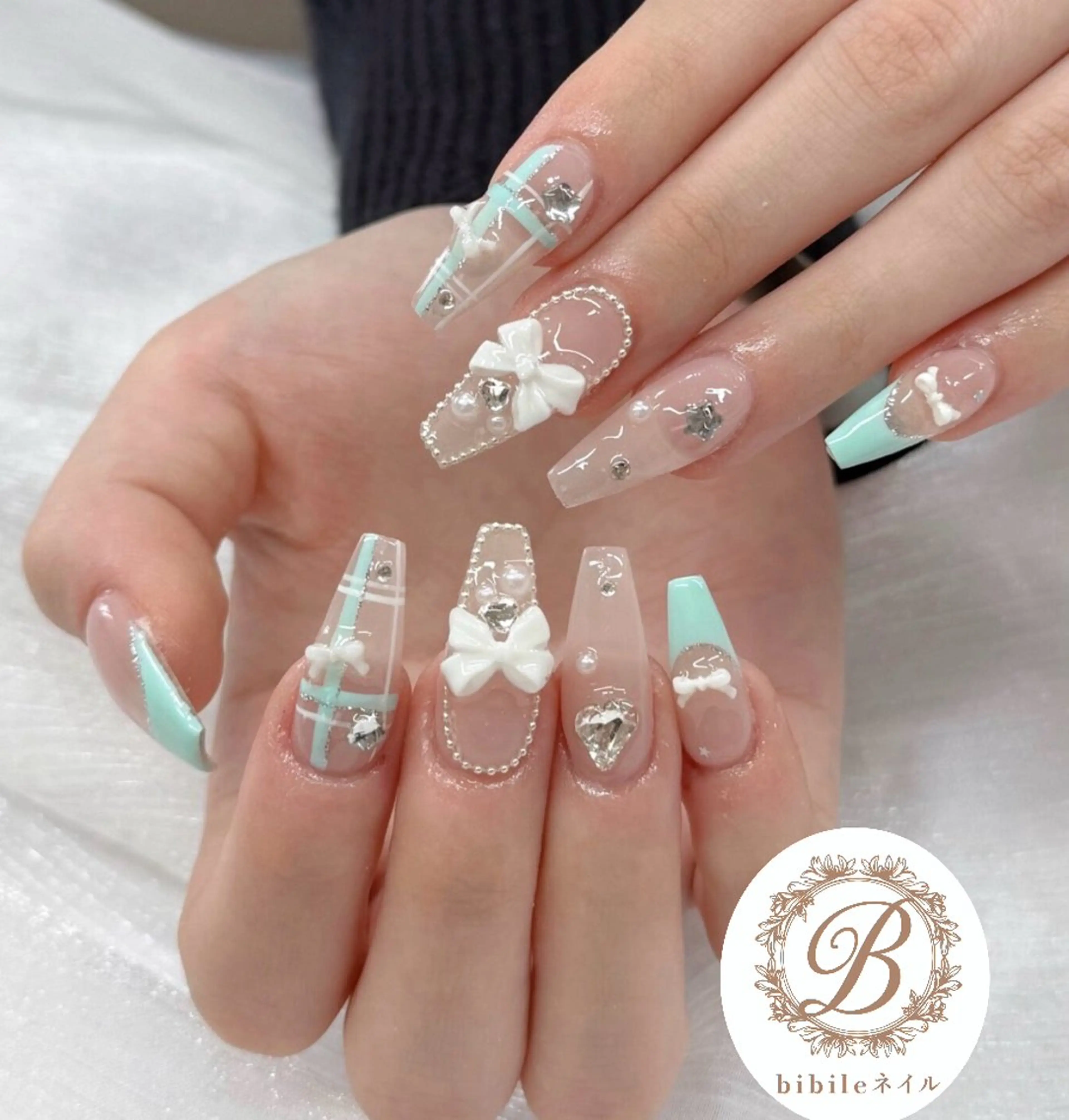 ネイル ハンドネイル 島尻 ユインのネイルデザイン