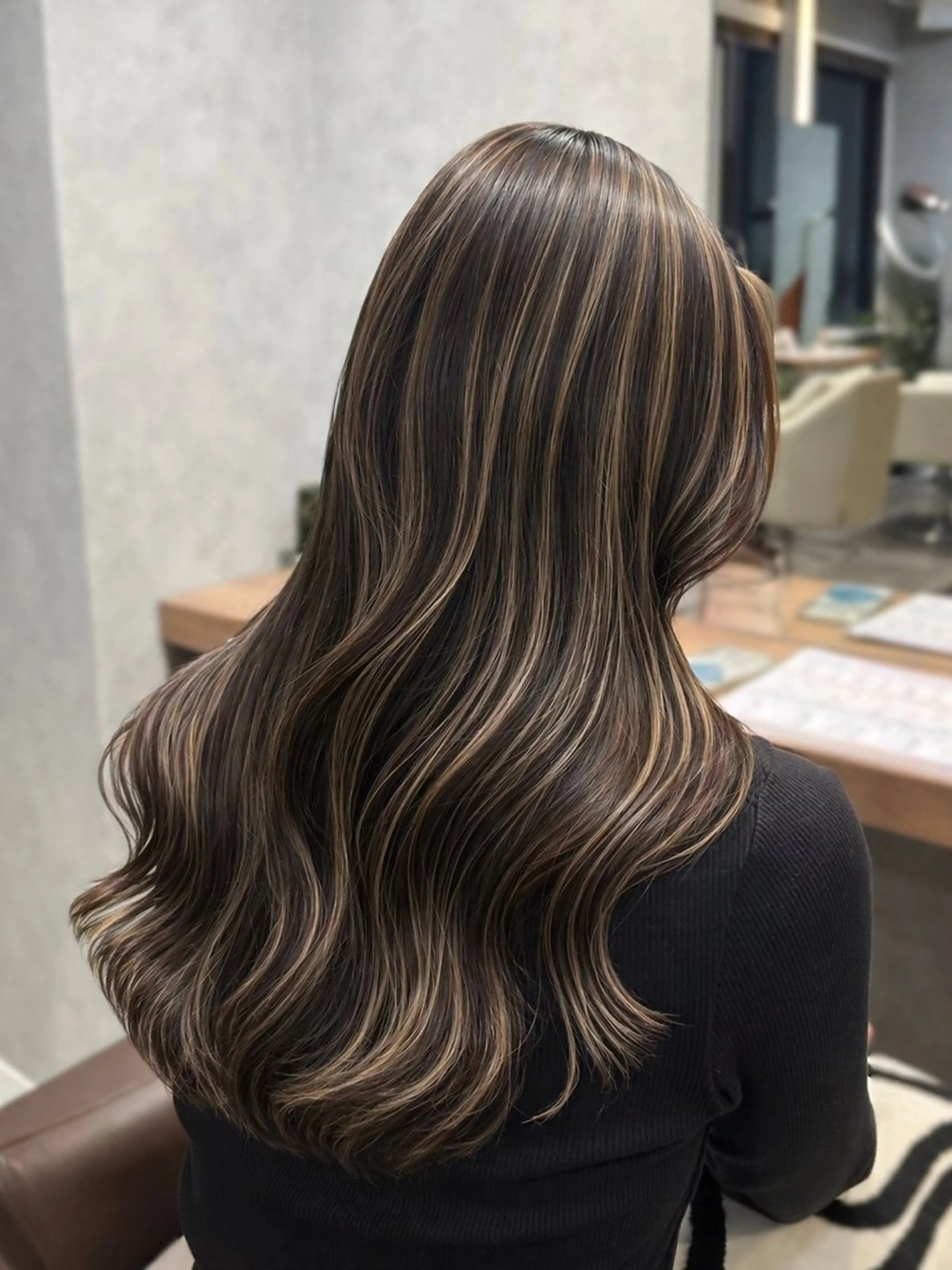 ロング カラー カット ヘアカラー トリートメント 🤍ハイライト/ レイヤー/銀座🤍のヘアスタイル