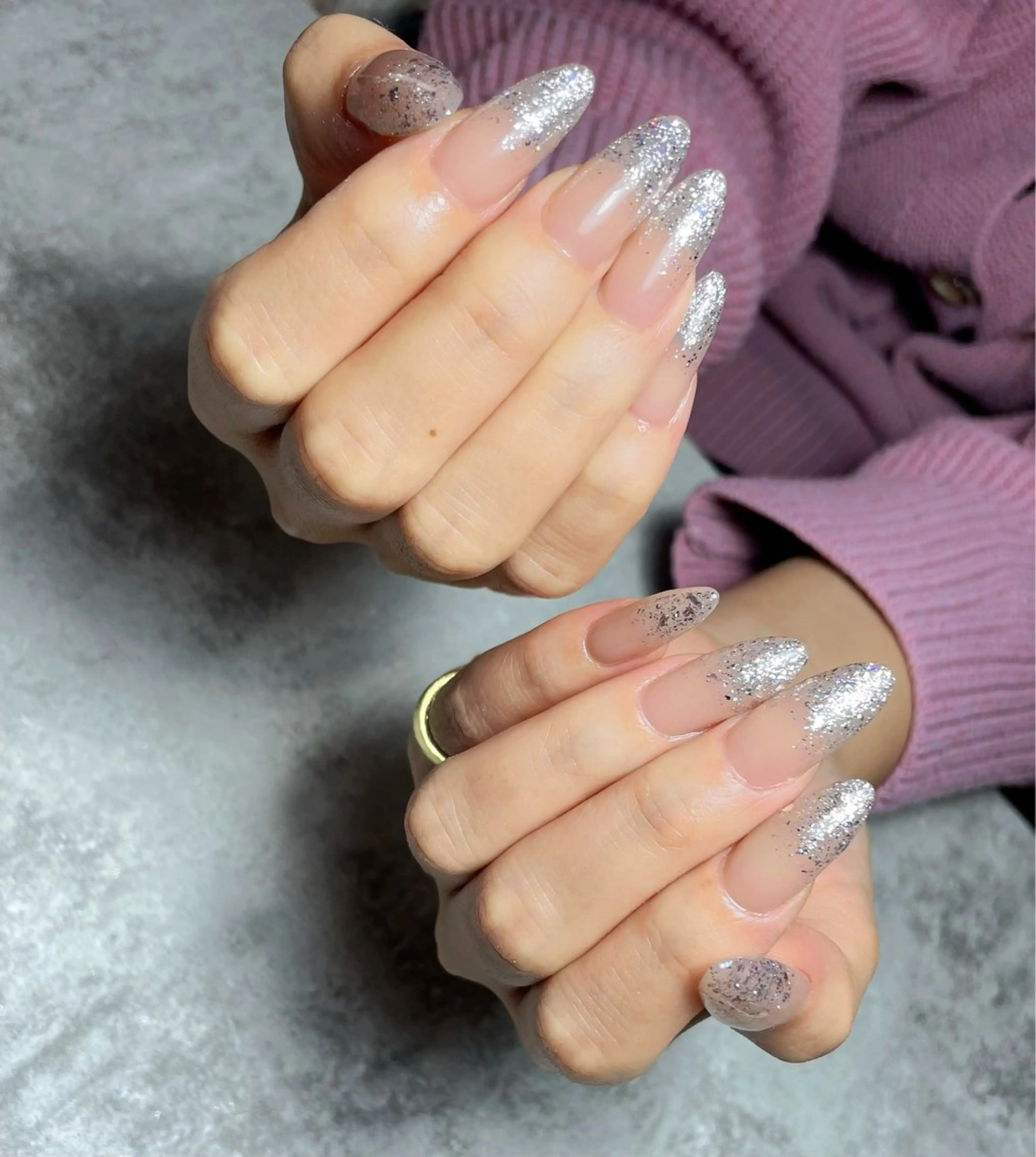 ネイル グラデーション キラキラネイル ラメ(グリッター) ラメグラデーション ハンドネイル Ai Nailのネイルデザイン