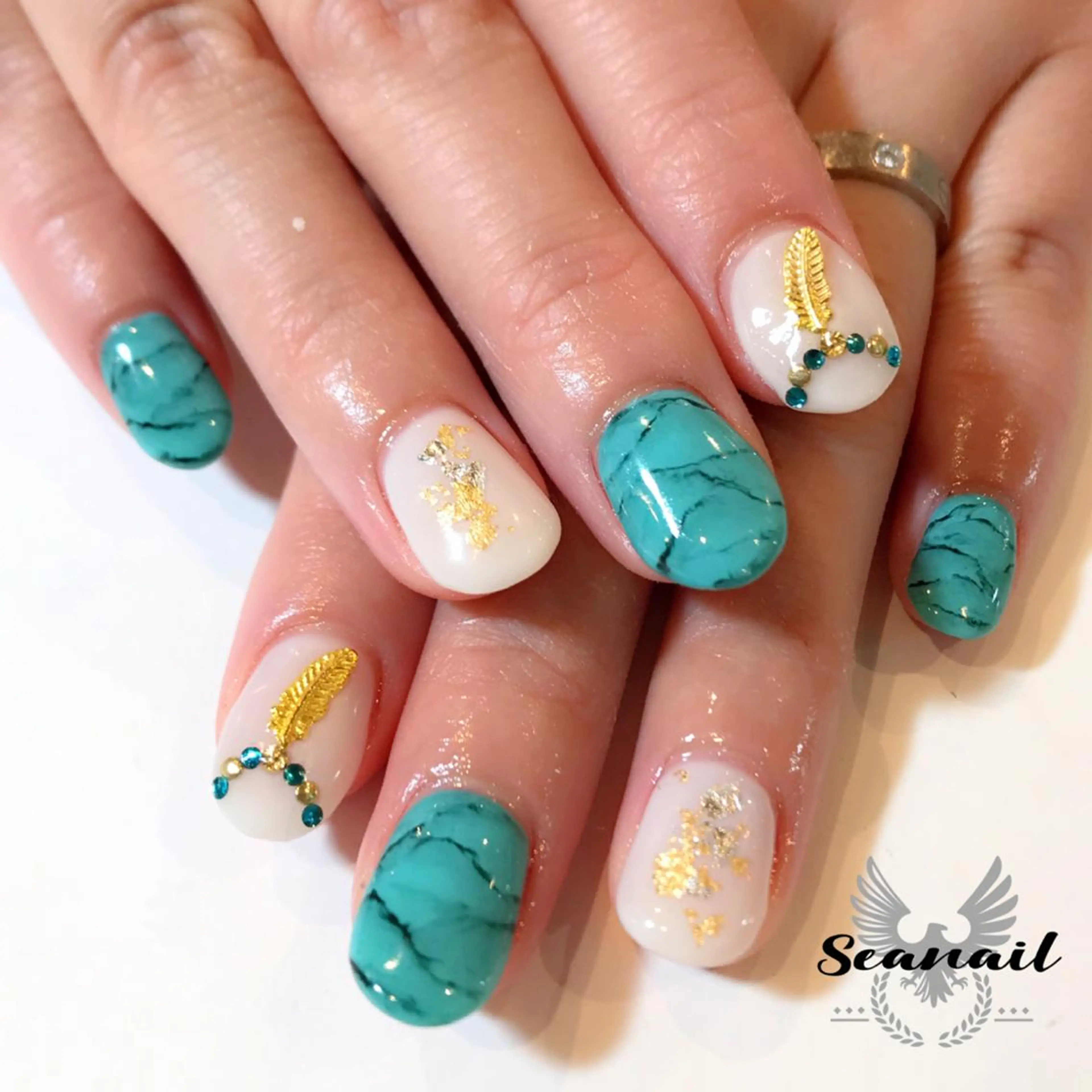 ネイル 小尾 栞のネイルデザイン