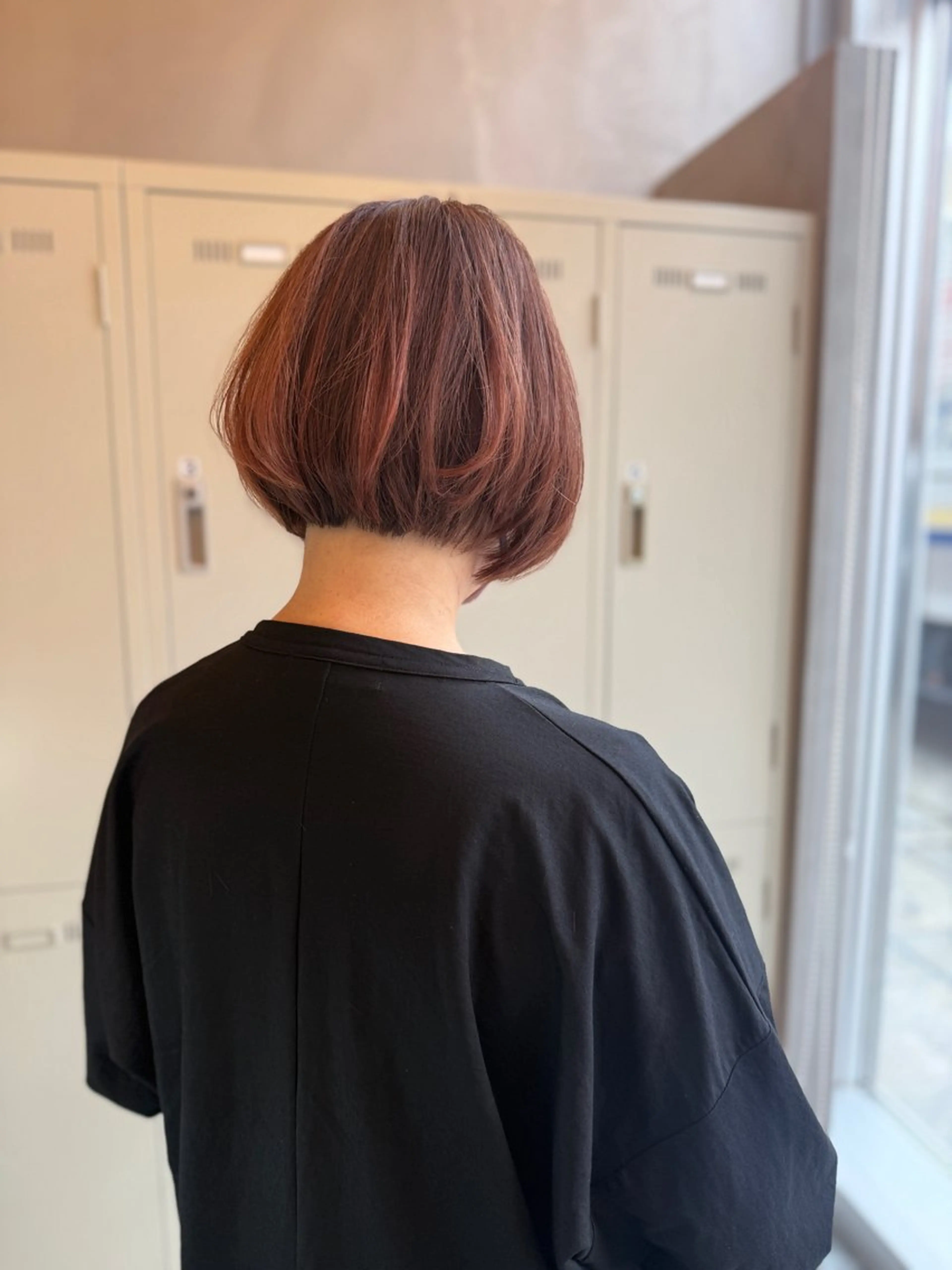 ショート カラー 徳重 美香のヘアスタイル