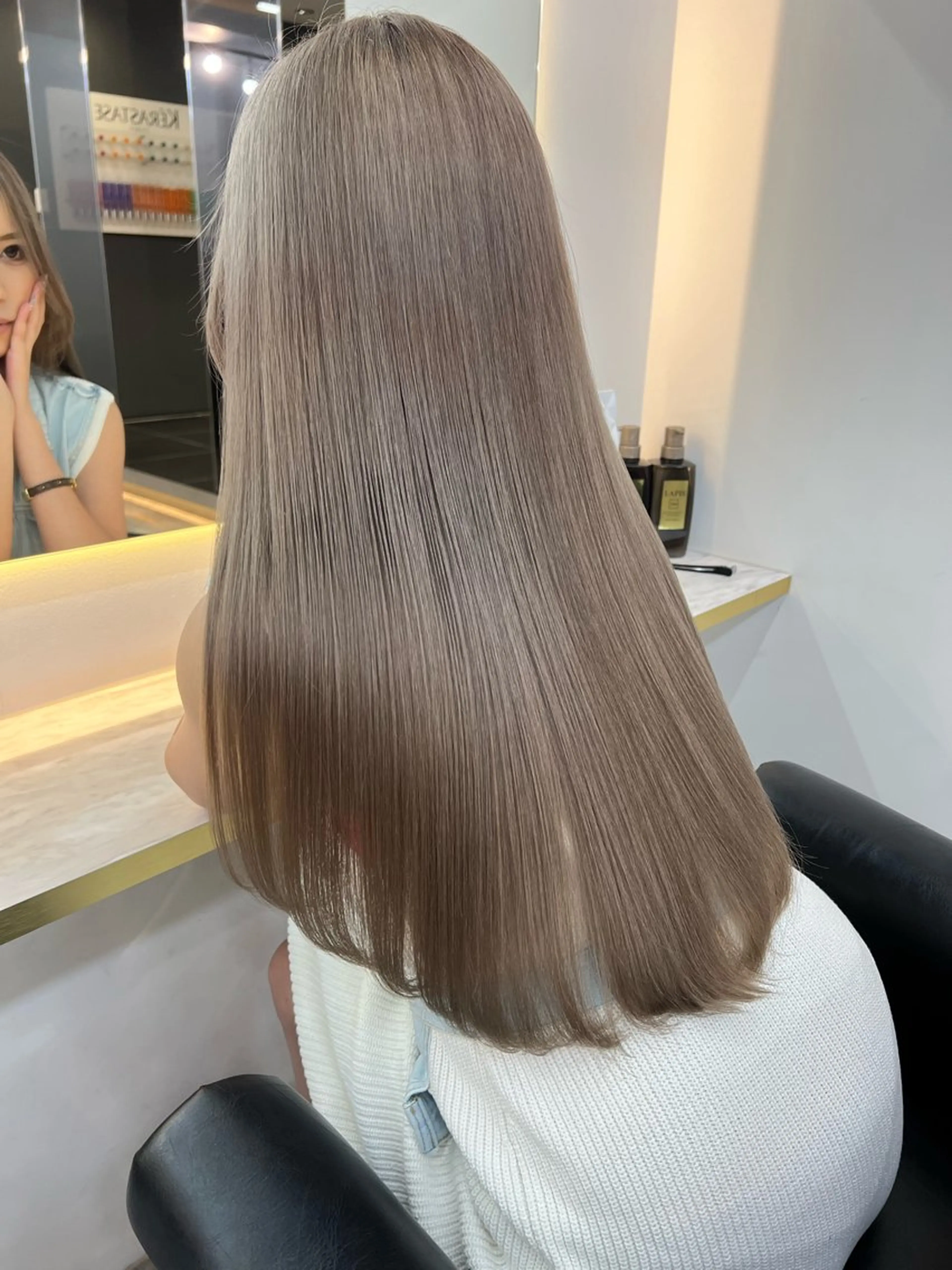 ミニモ限定価格✨　　　　　　　　　　　　　ハイトーンブリーチカラー＋美髪ケアトリートメントコース✨の写真