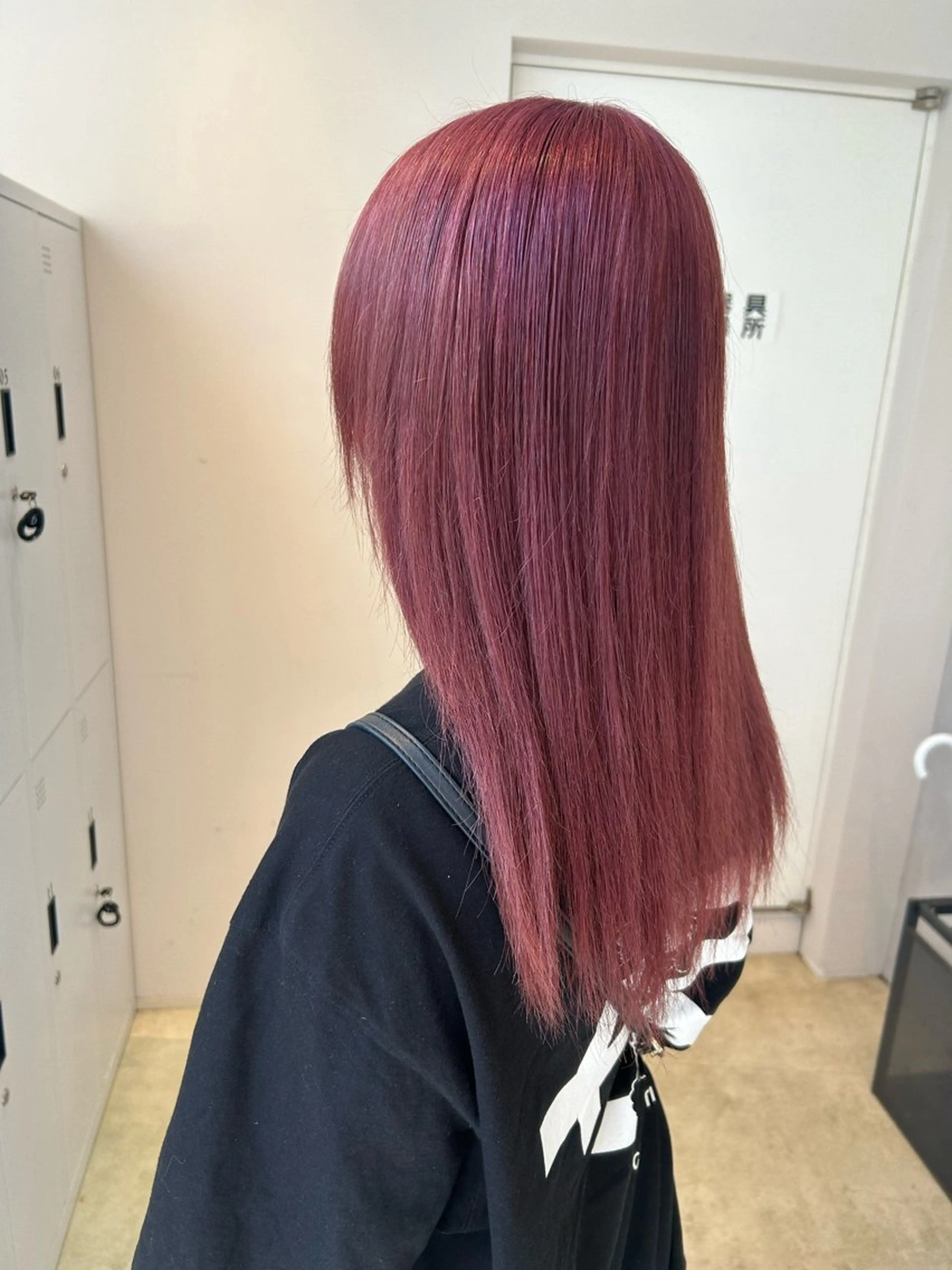 セミロング カラー ピンクカラー カット ヘアカラー ピンク/ベージュ /似合わせ/田島百華のヘアスタイル